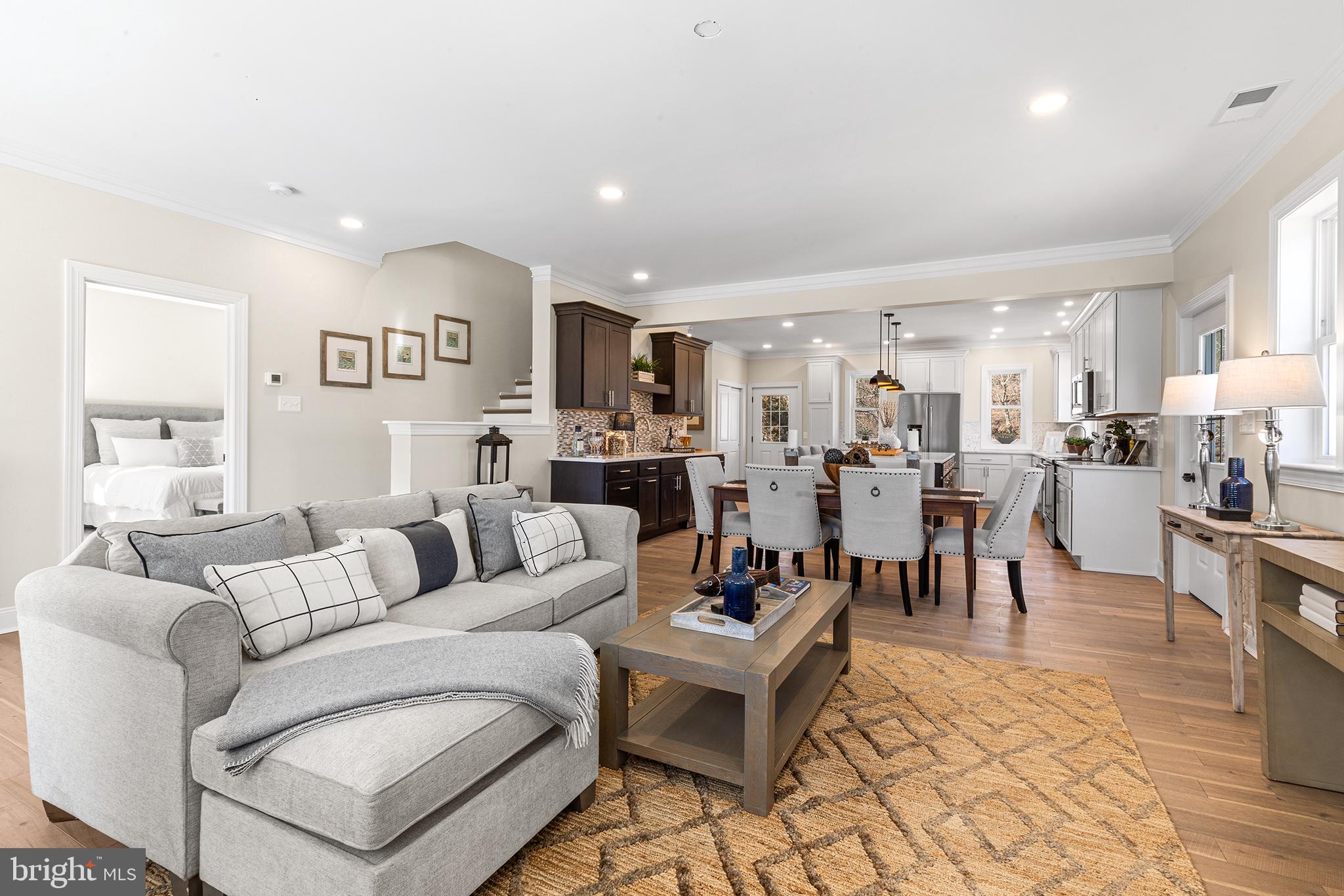 PORT INDIAN - Residential