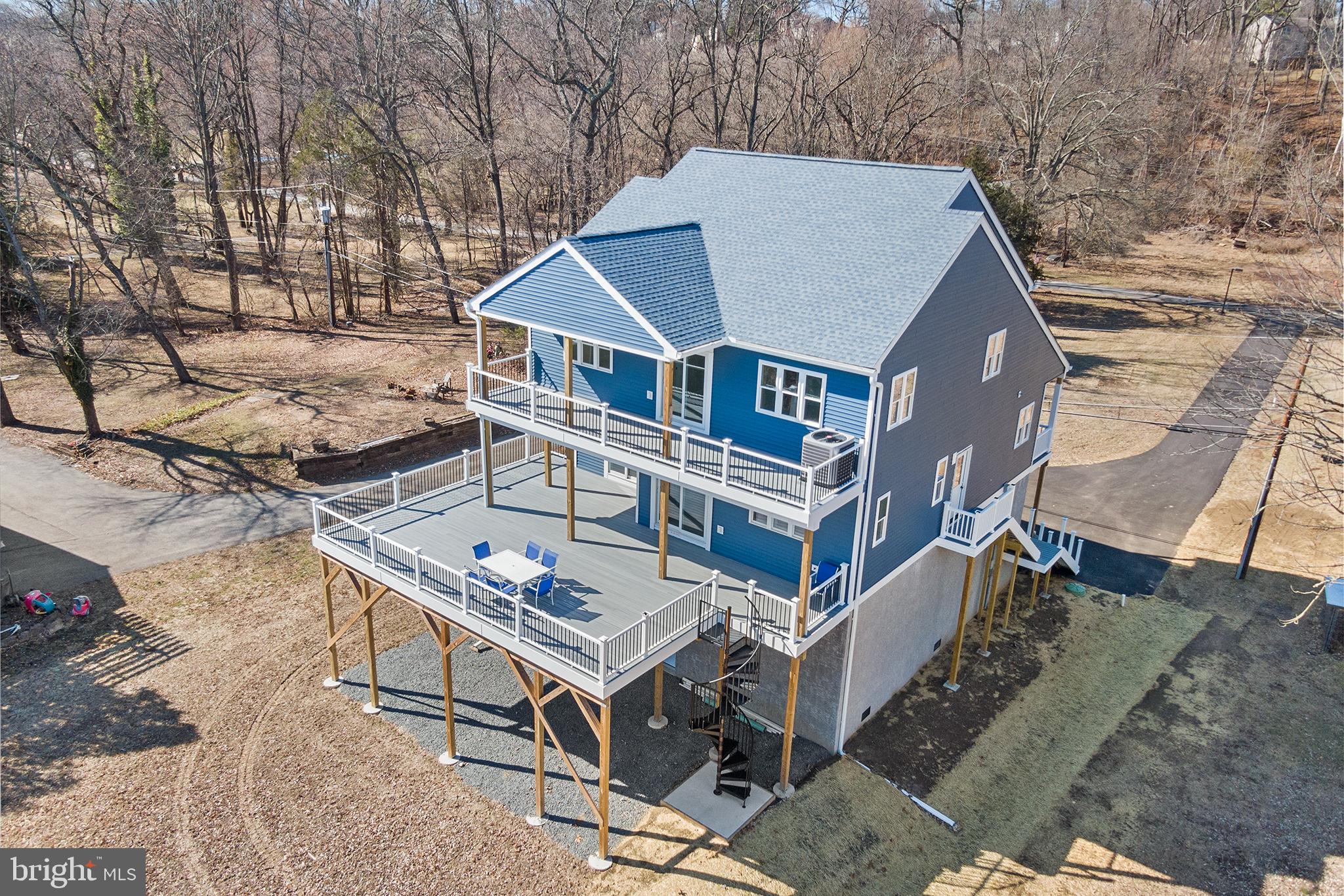 PORT INDIAN - Residential