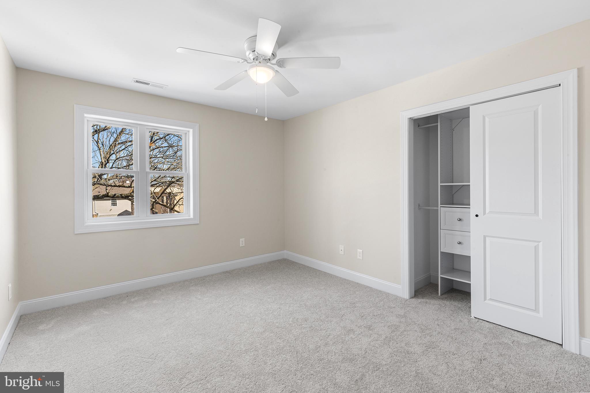 PORT INDIAN - Residential