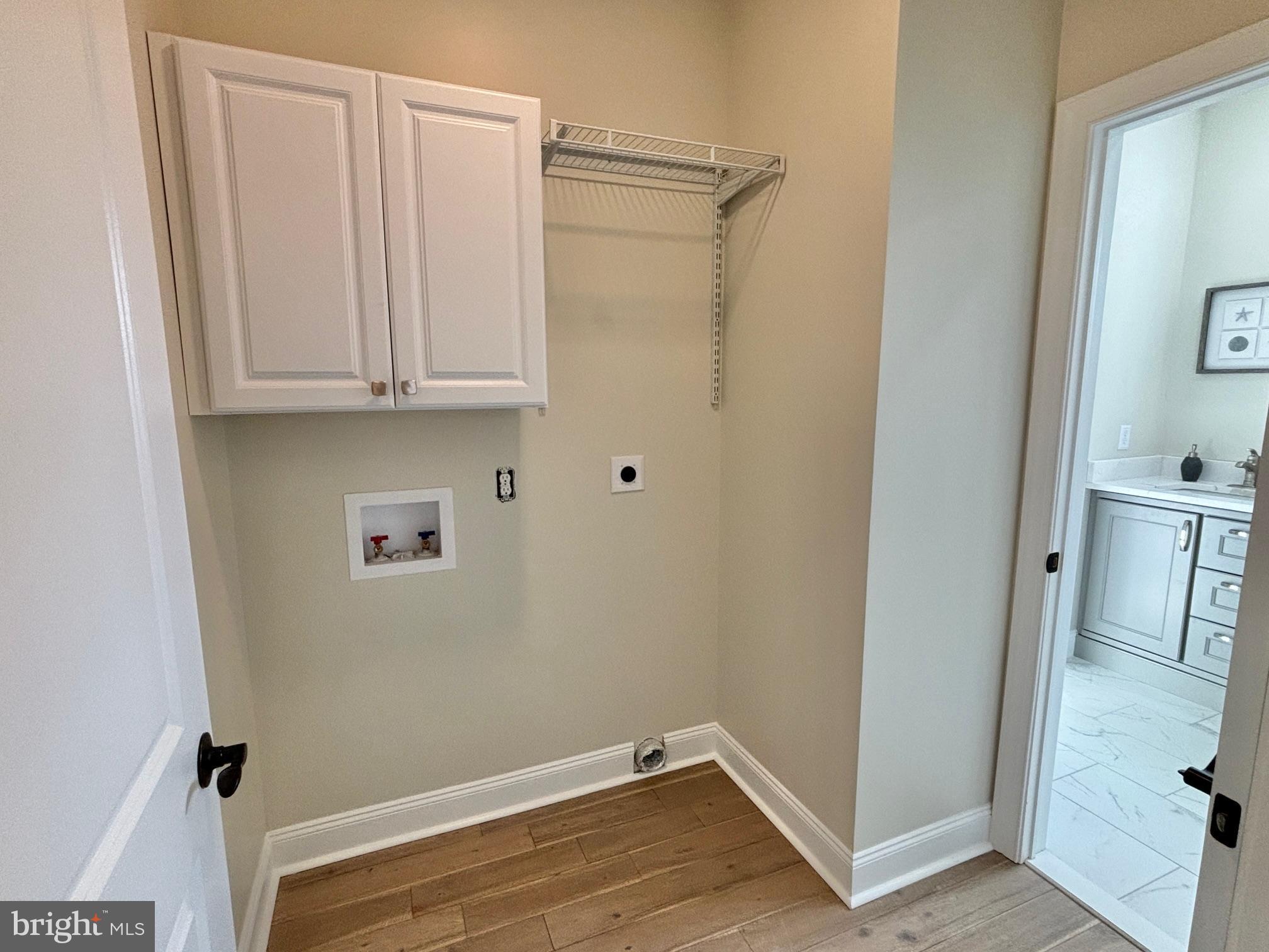 PORT INDIAN - Residential