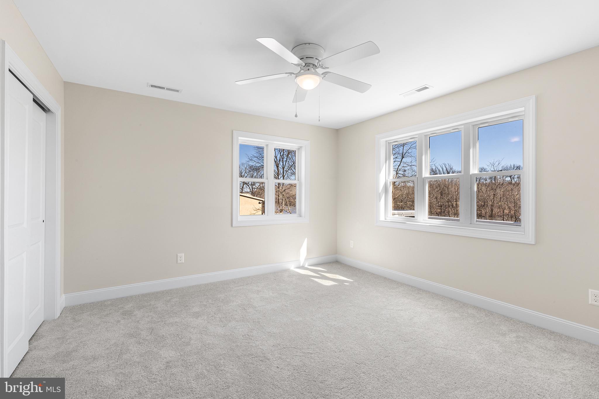 PORT INDIAN - Residential