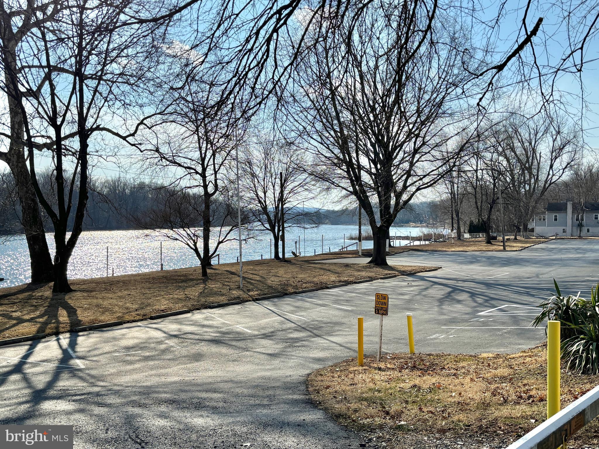 PORT INDIAN - Residential