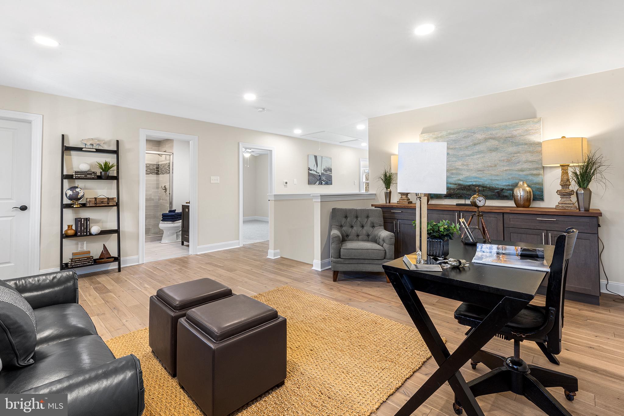 PORT INDIAN - Residential