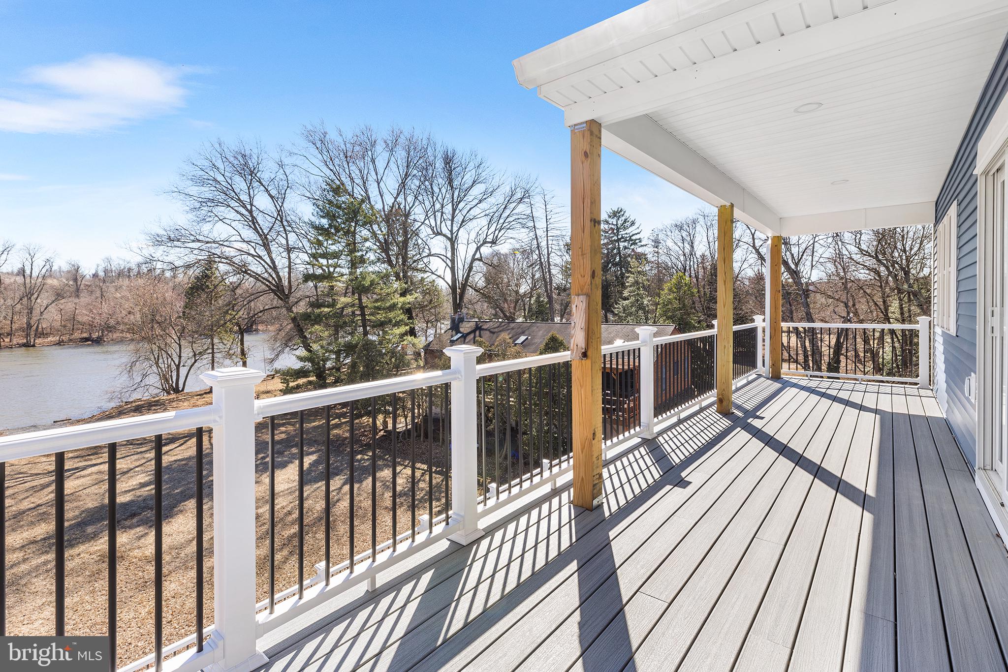 PORT INDIAN - Residential