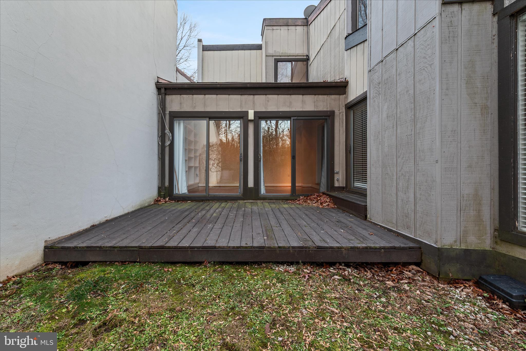 RESTON - Residential Lease