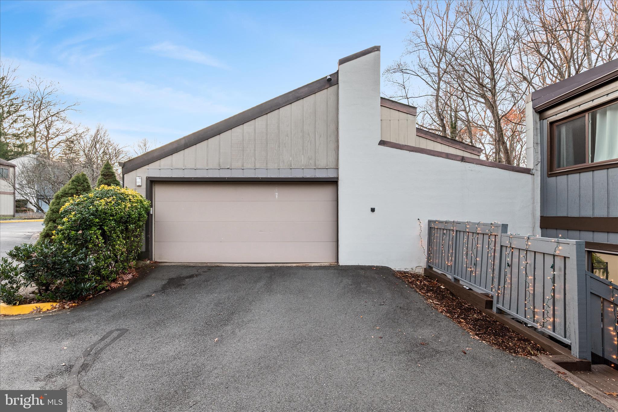 RESTON - Residential Lease