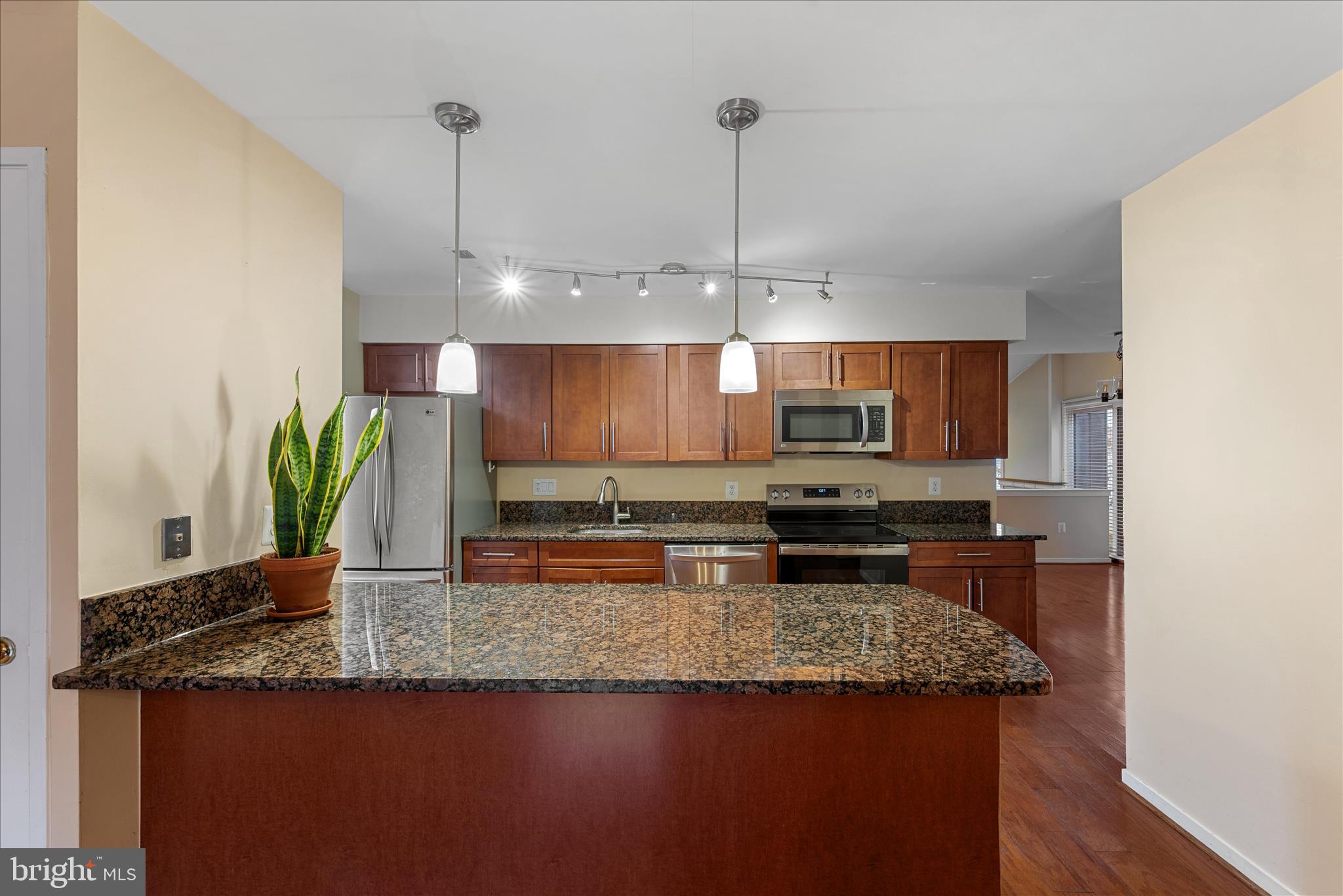 RESTON - Residential Lease