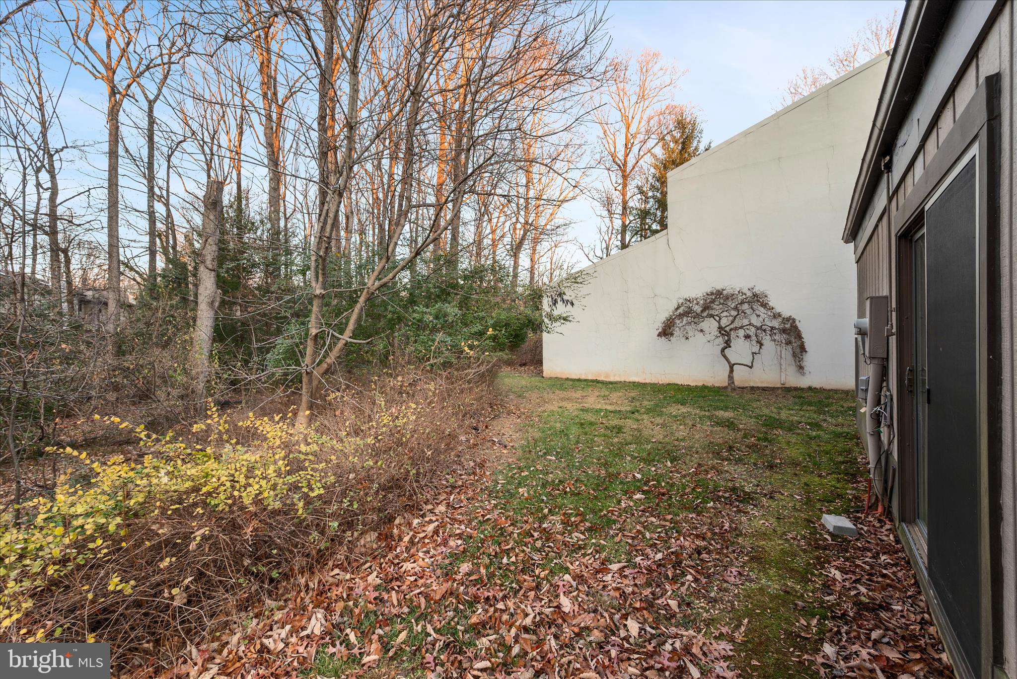 RESTON - Residential Lease