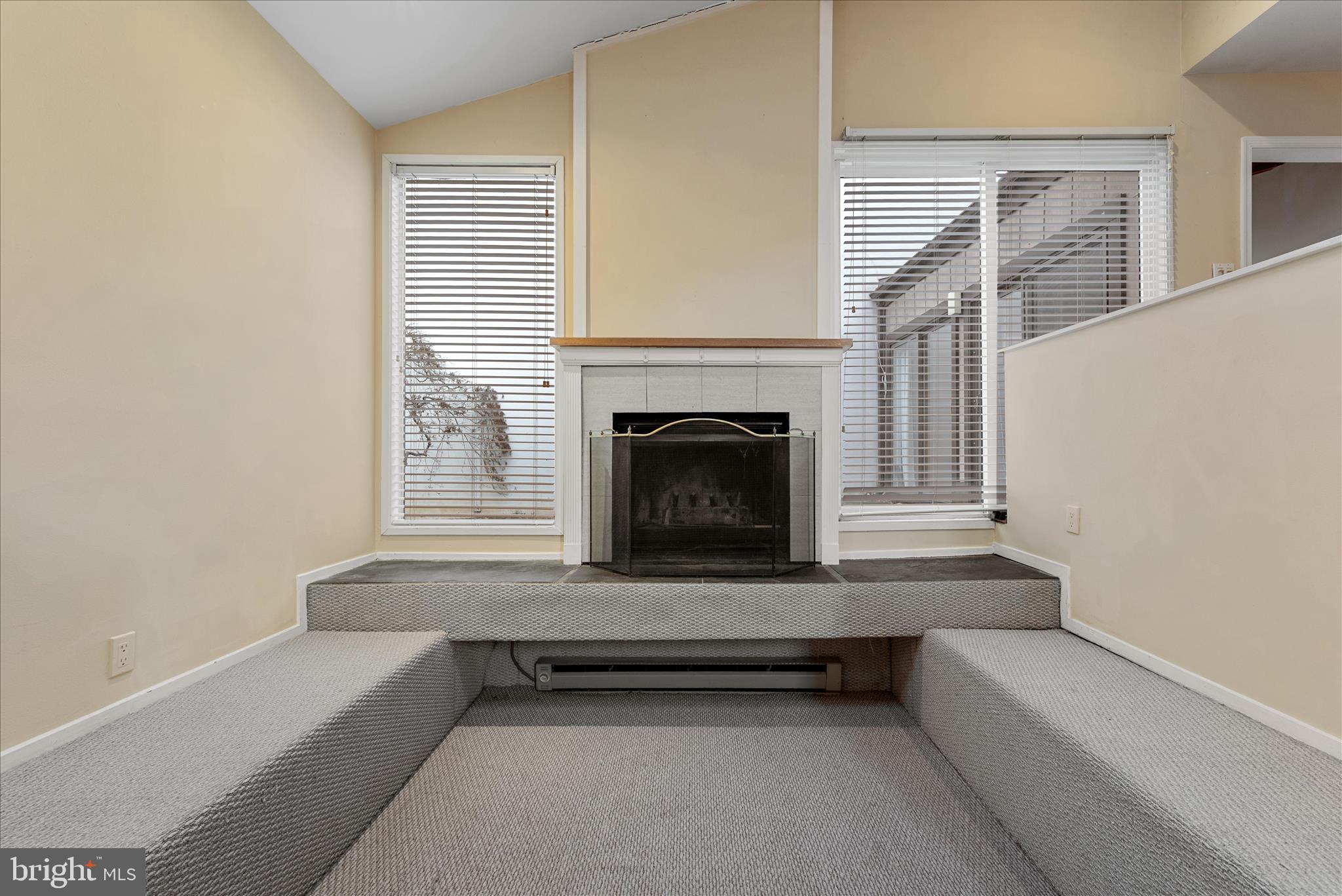 RESTON - Residential Lease