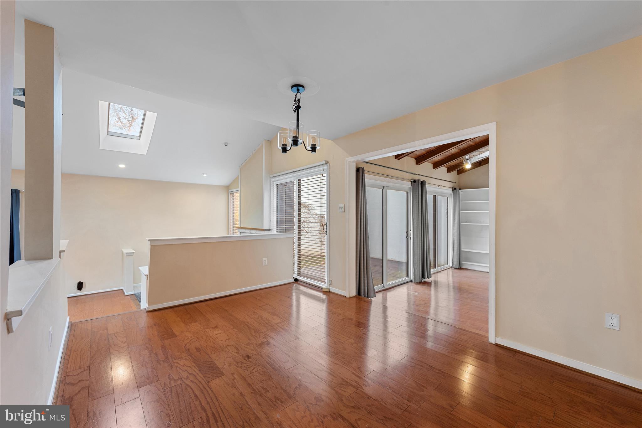 RESTON - Residential Lease