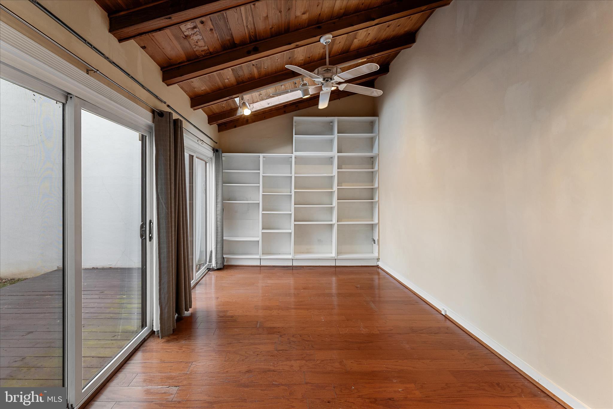 RESTON - Residential Lease