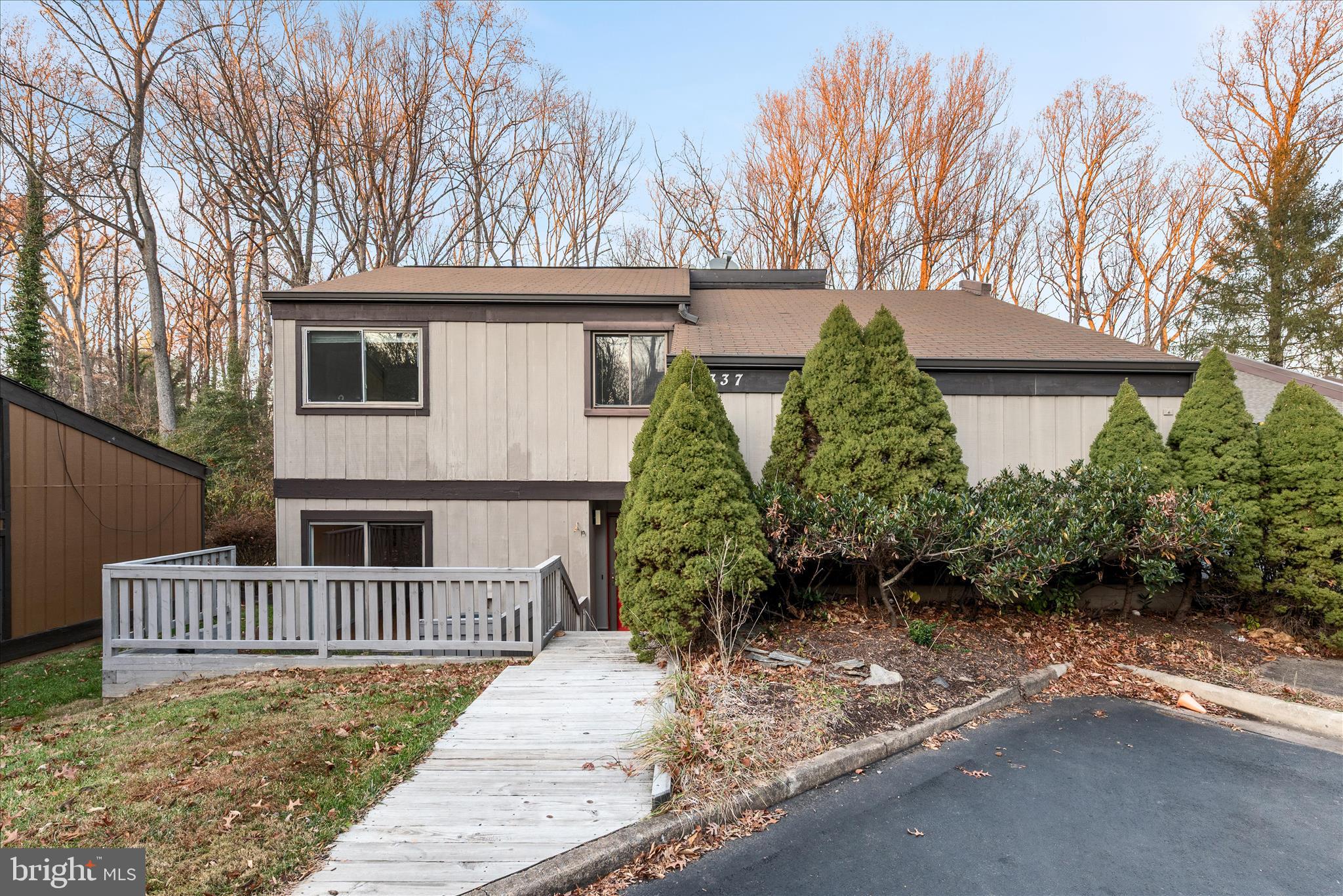 RESTON - Residential Lease