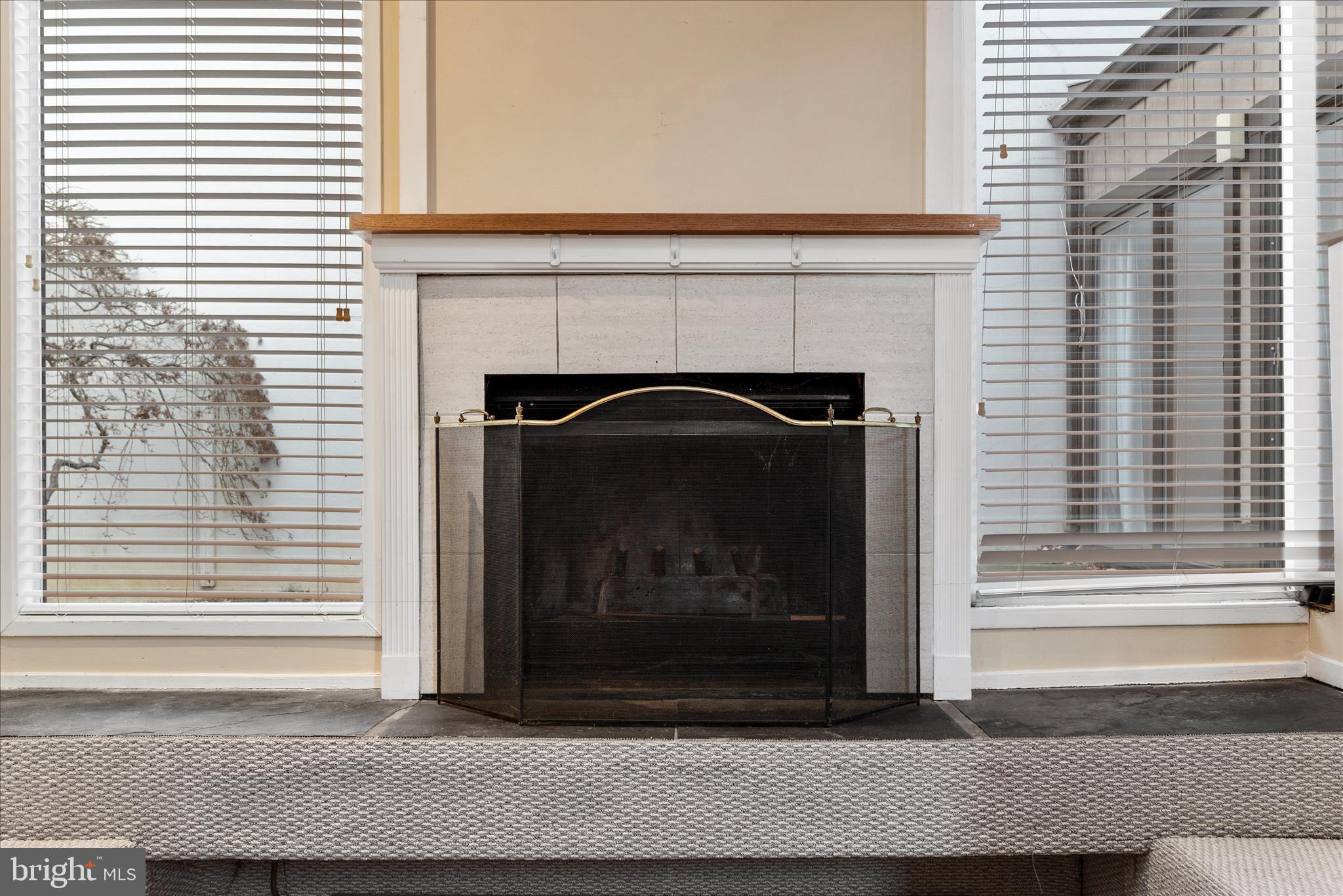 RESTON - Residential Lease