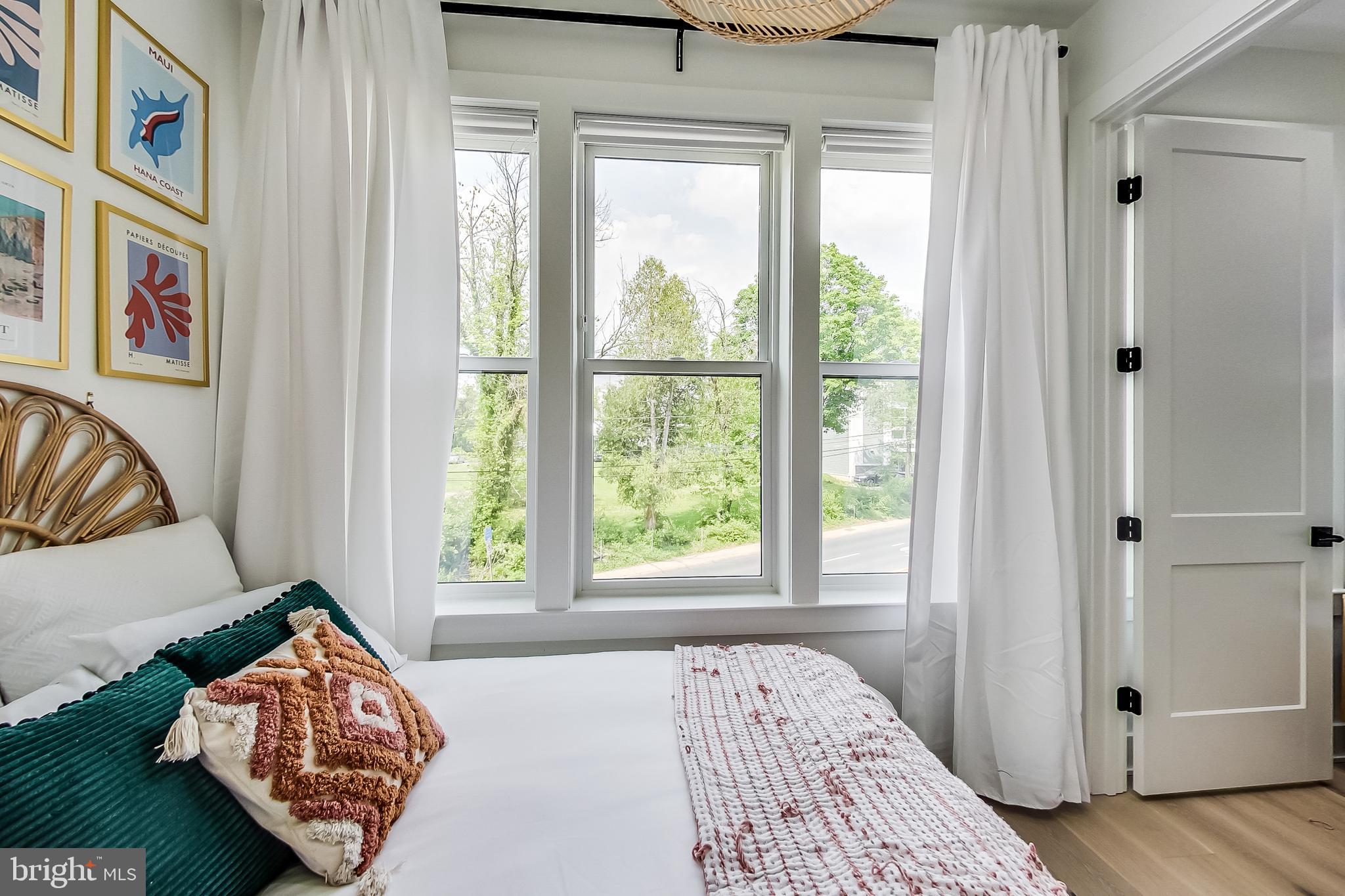 KENSINGTON - Residential