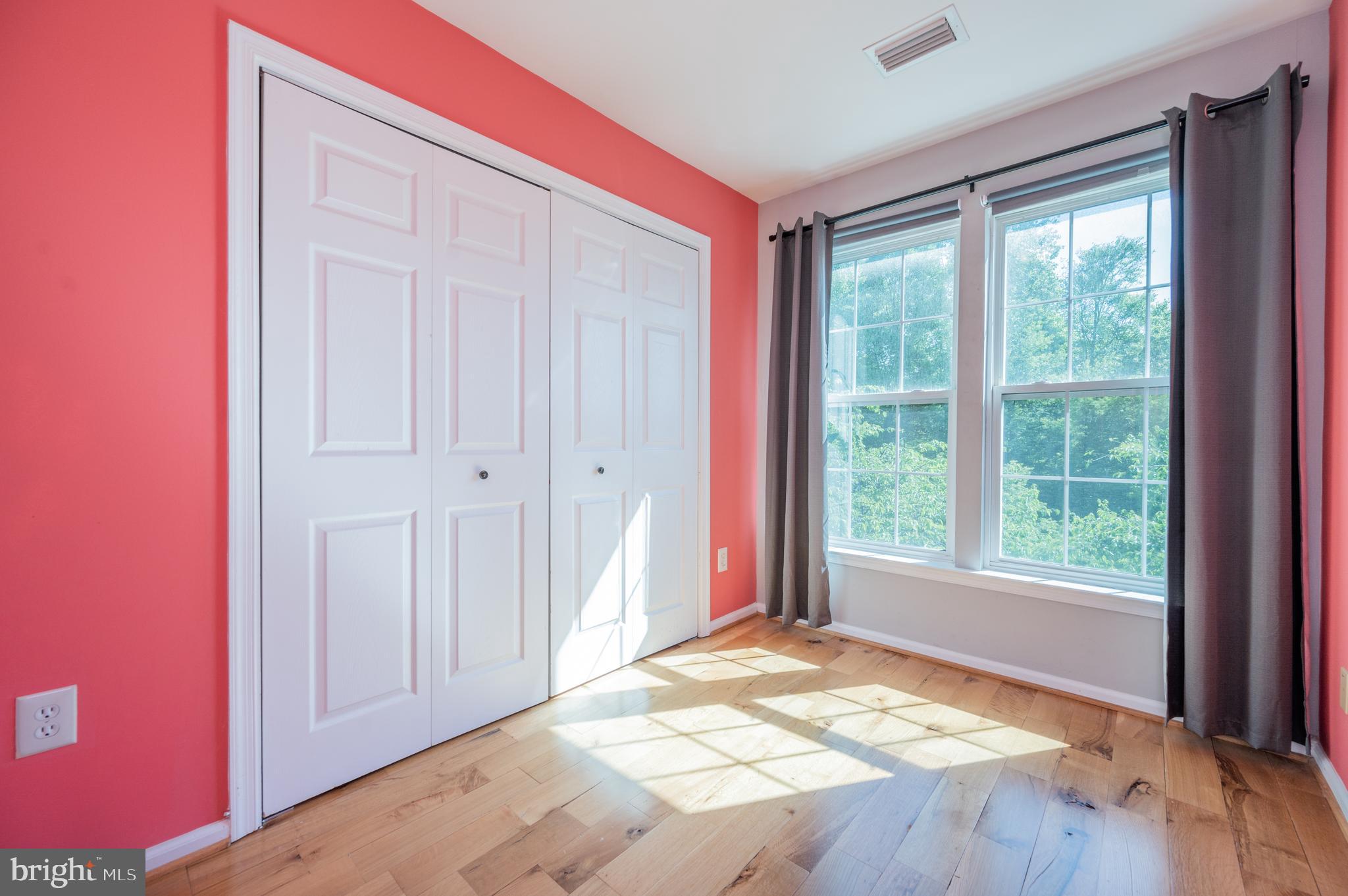 HAMMONDS OVERLOOK - Residential