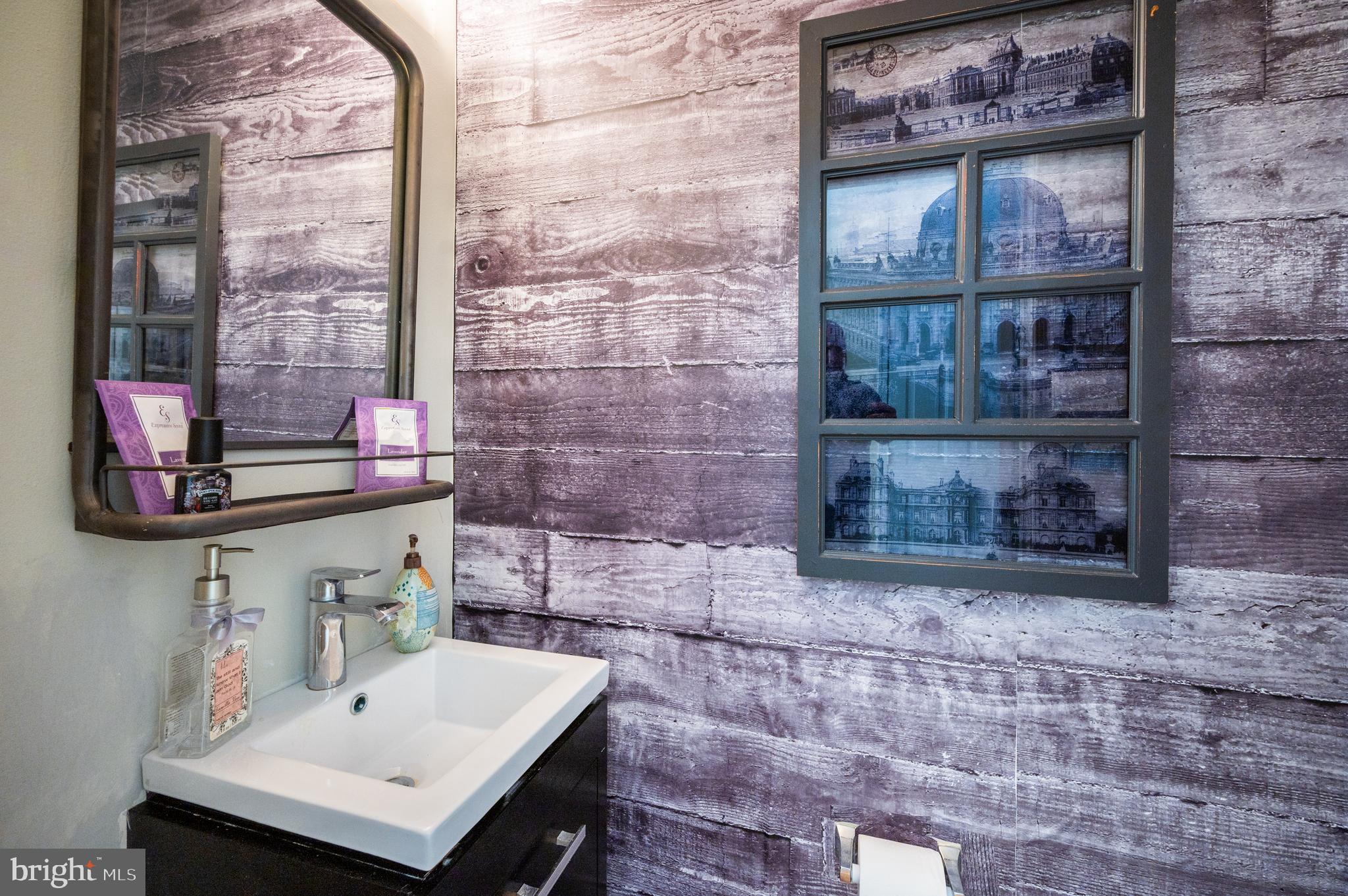 HAMMONDS OVERLOOK - Residential