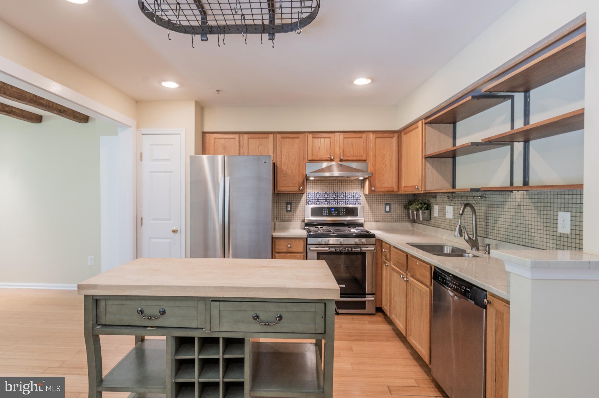 HAMMONDS OVERLOOK - Residential