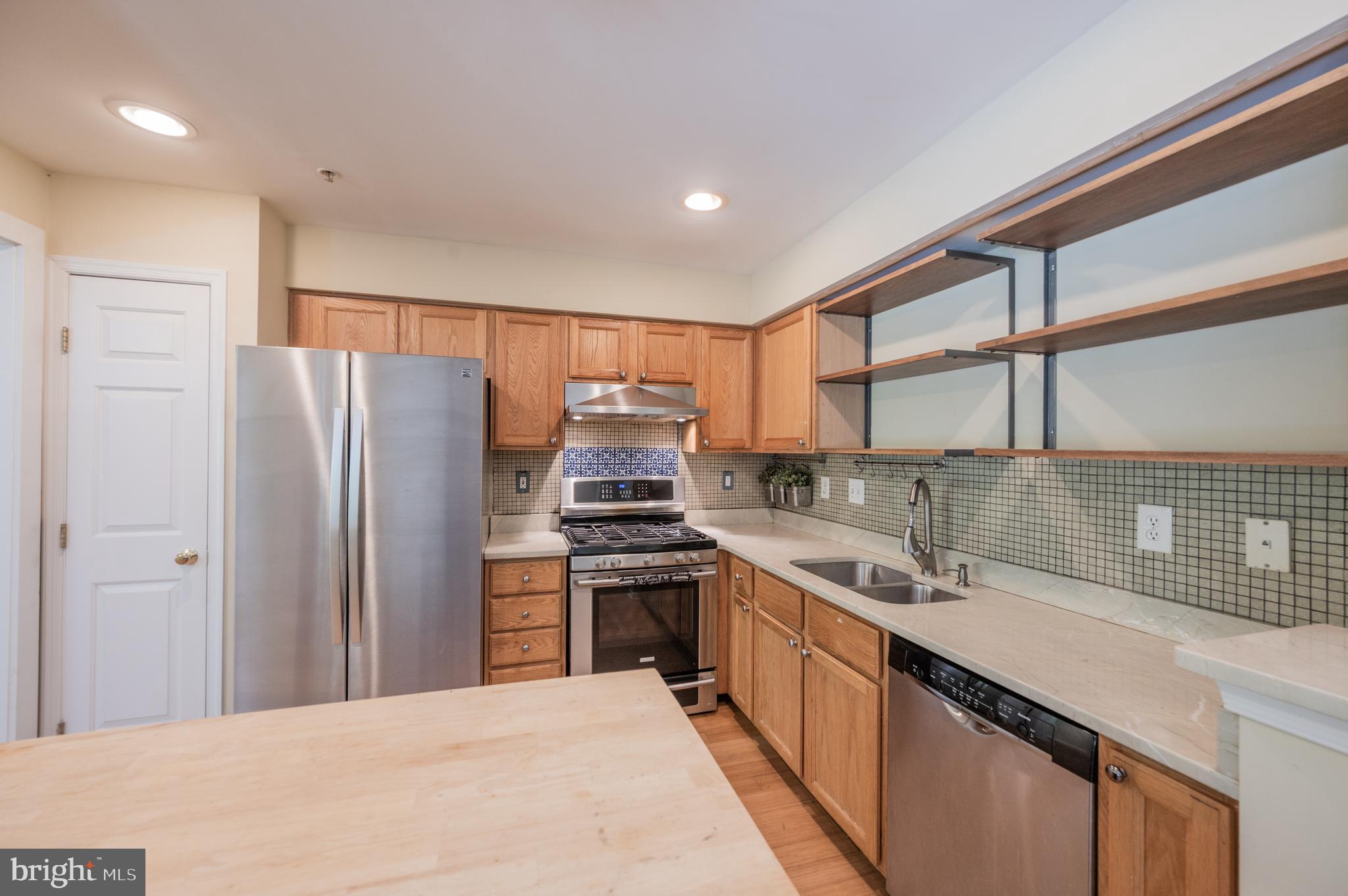 HAMMONDS OVERLOOK - Residential