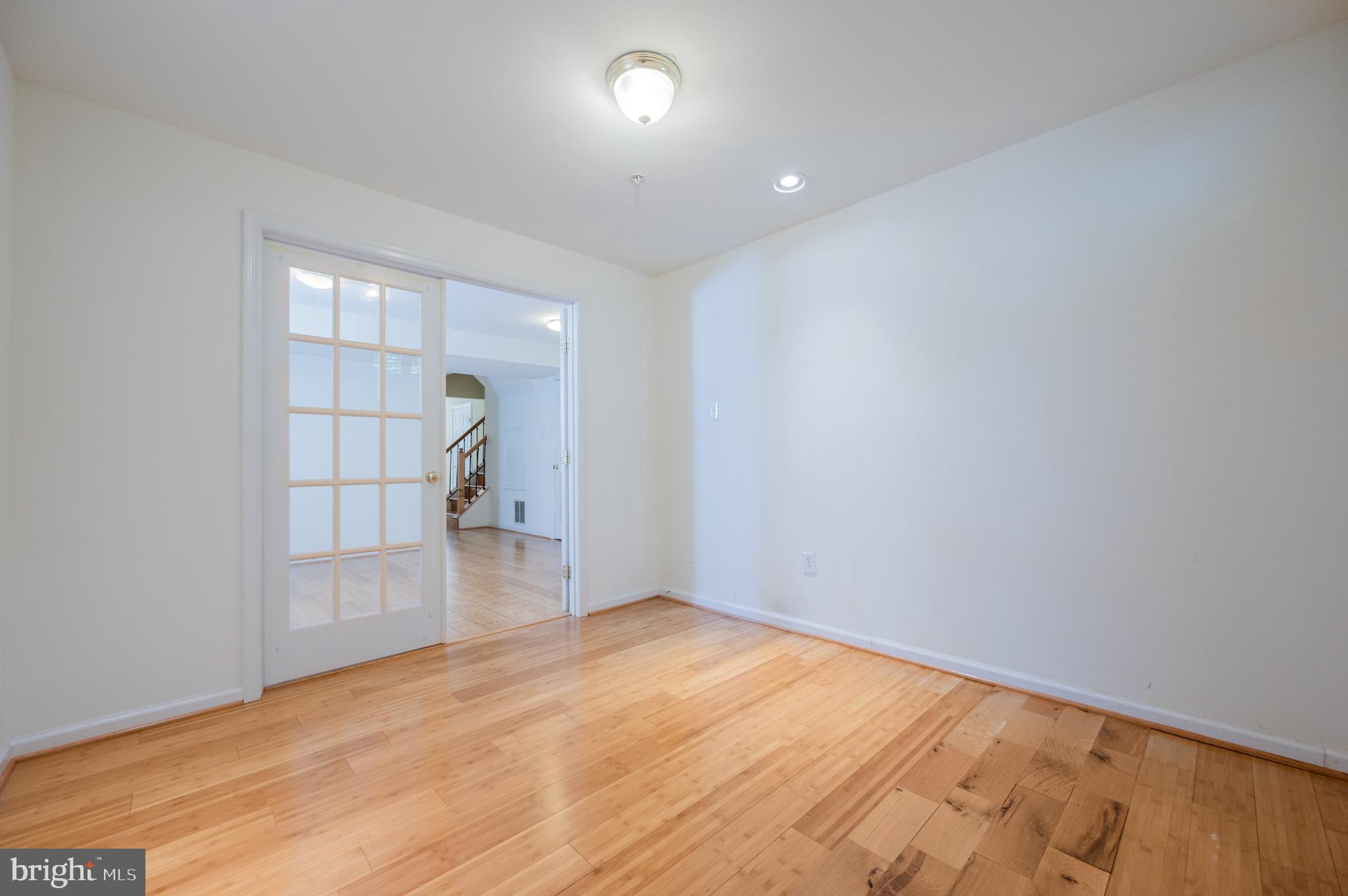 HAMMONDS OVERLOOK - Residential