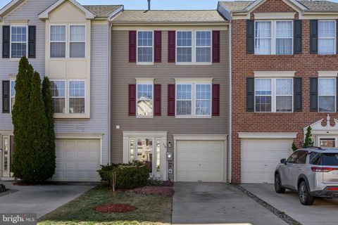 Townhouse For Sale - 114 Carriage Way<br/> WOODBURY, NJ 08096