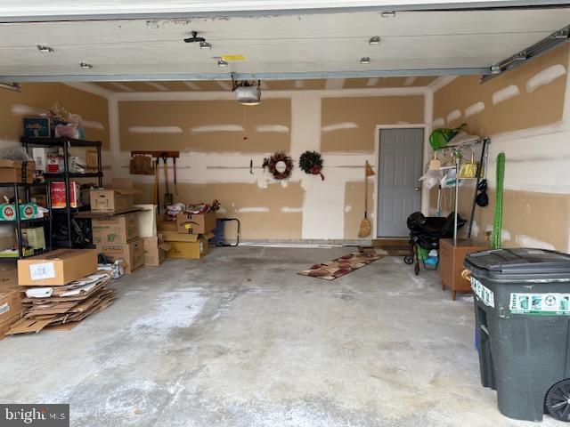 THOMAS GARDENS - Residential