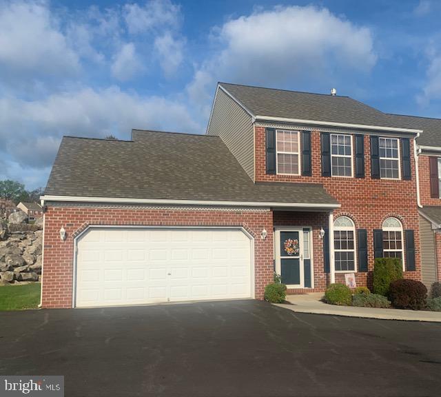 THOMAS GARDENS - Residential