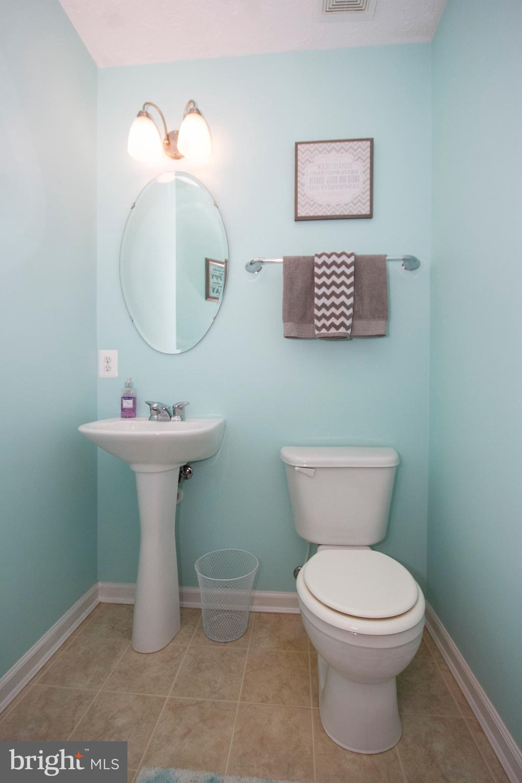 HOLLY WOODS - Residential