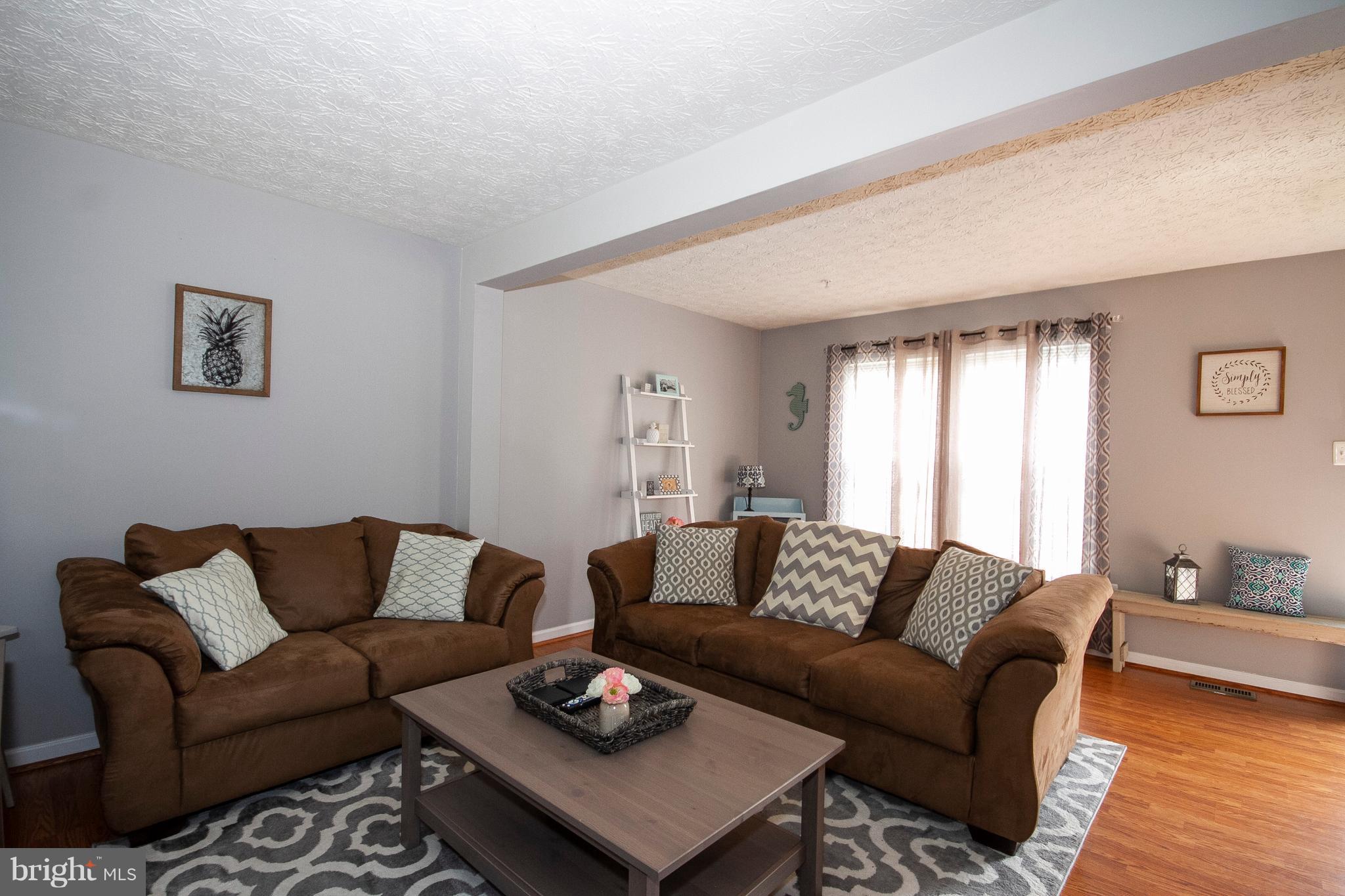 HOLLY WOODS - Residential