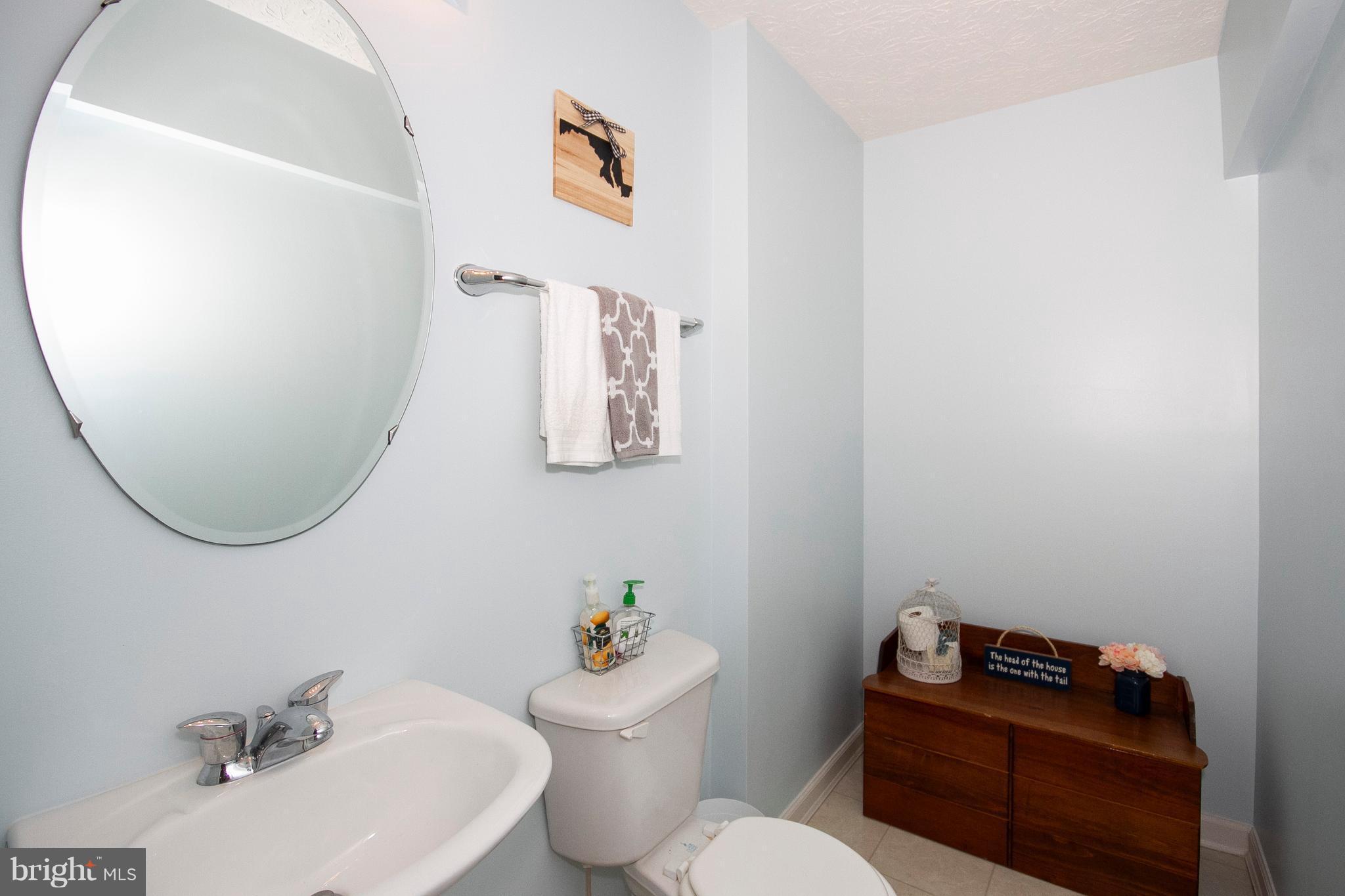 HOLLY WOODS - Residential