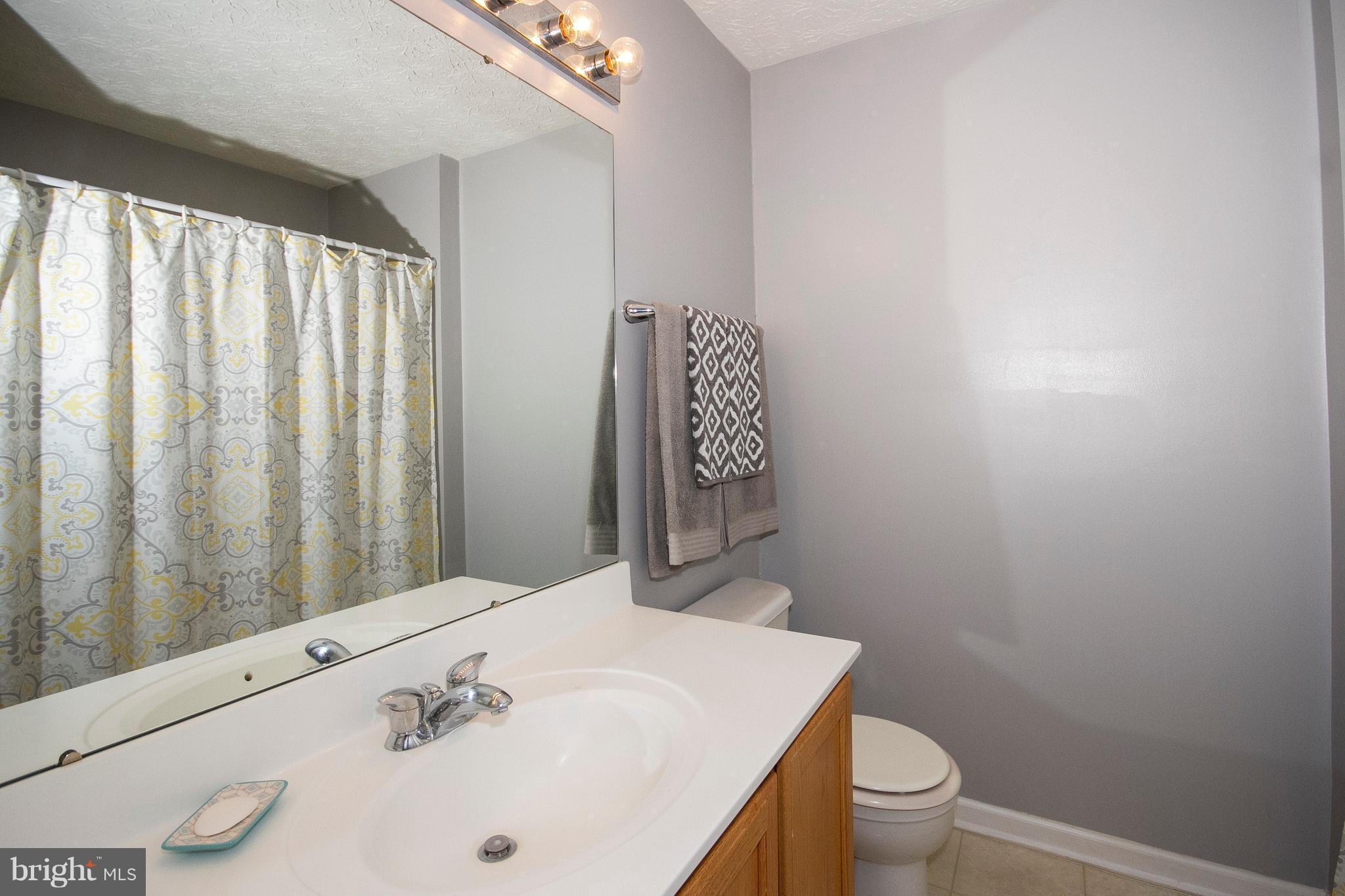 HOLLY WOODS - Residential