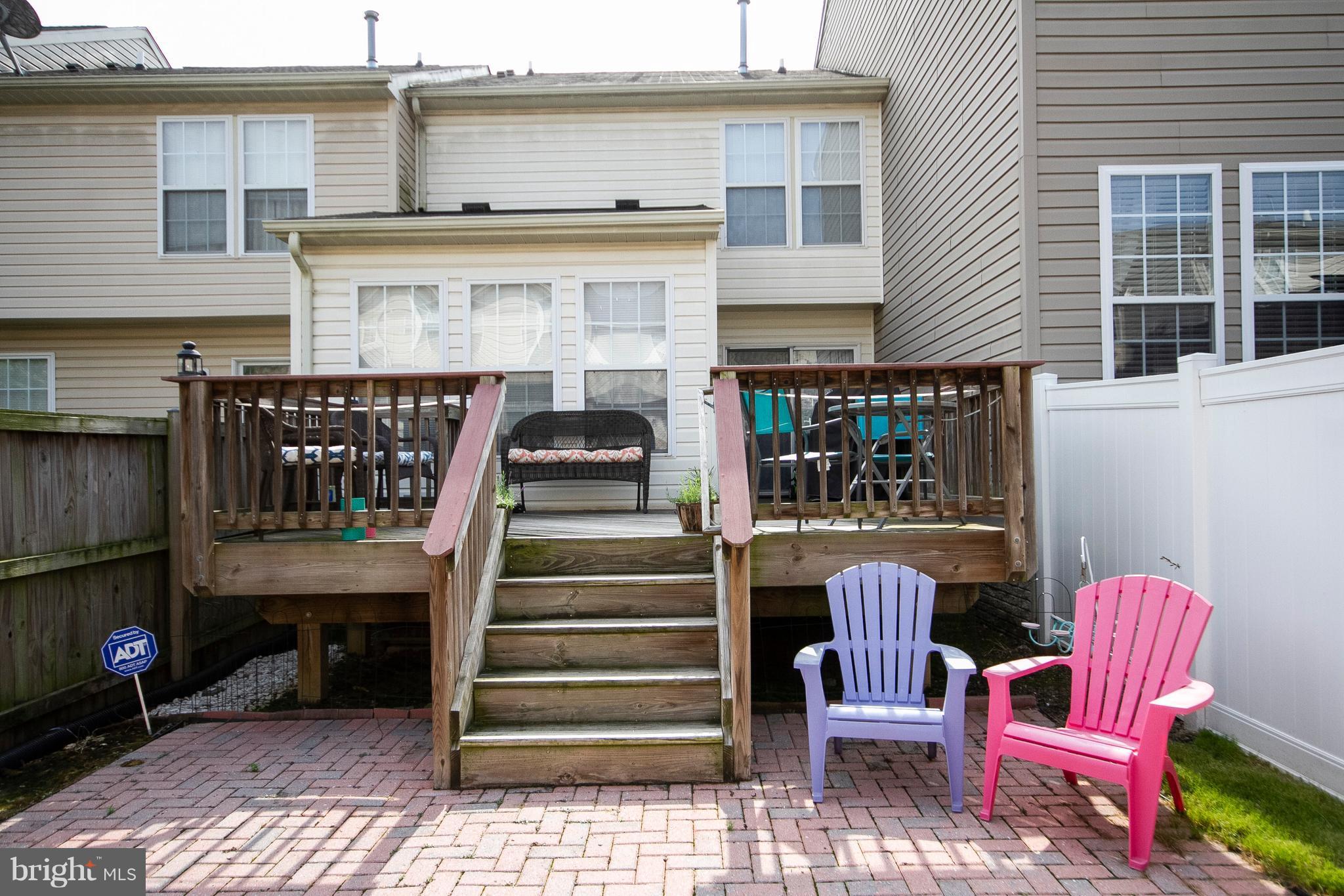 HOLLY WOODS - Residential