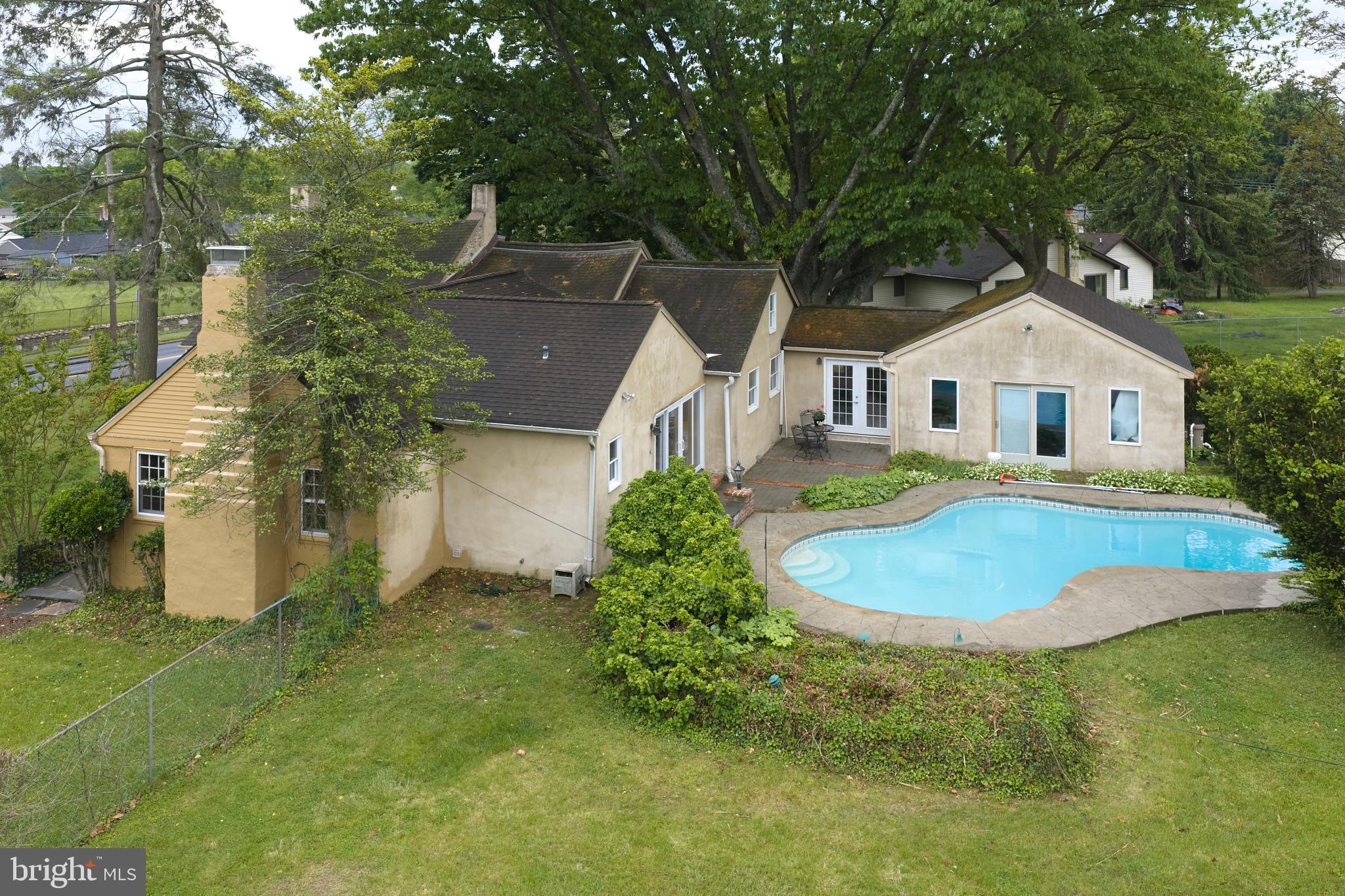 OAK TREE FARMS - Residential