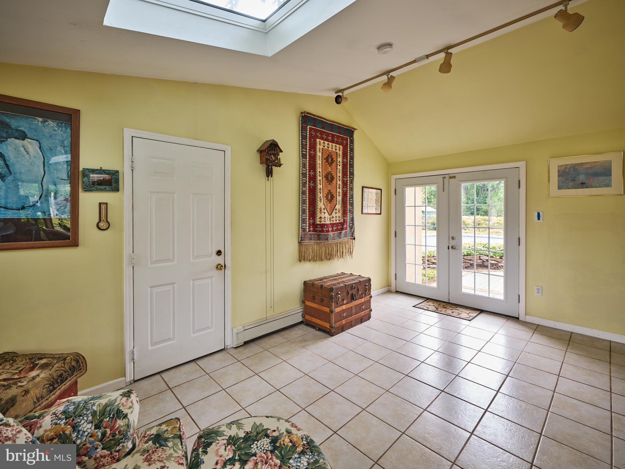 OAK TREE FARMS - Residential