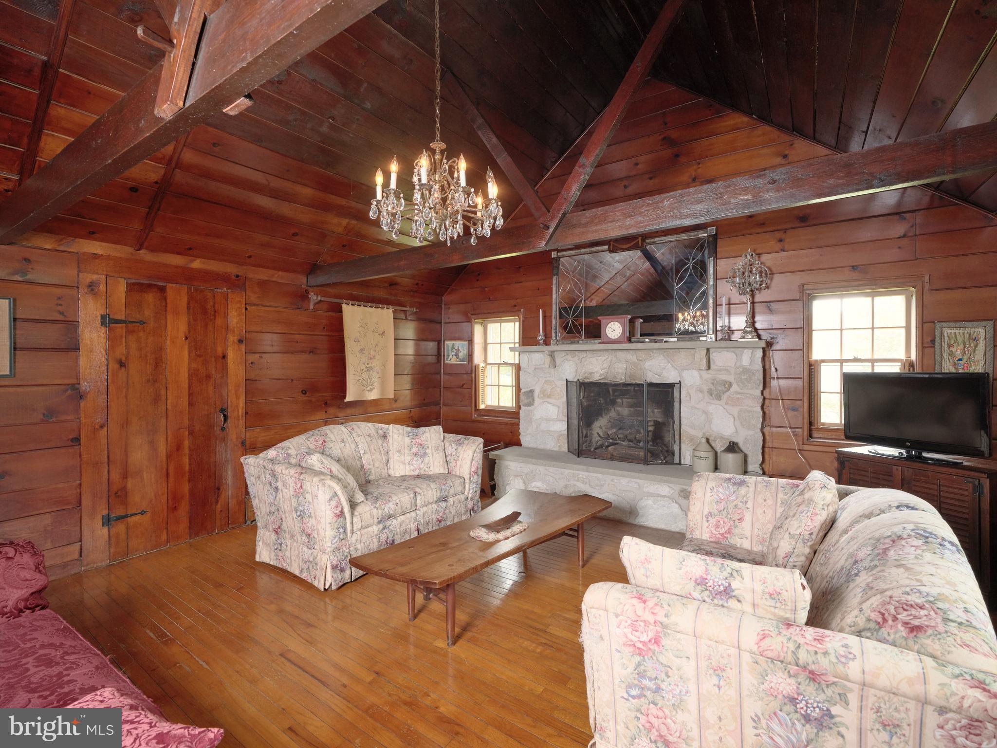 OAK TREE FARMS - Residential