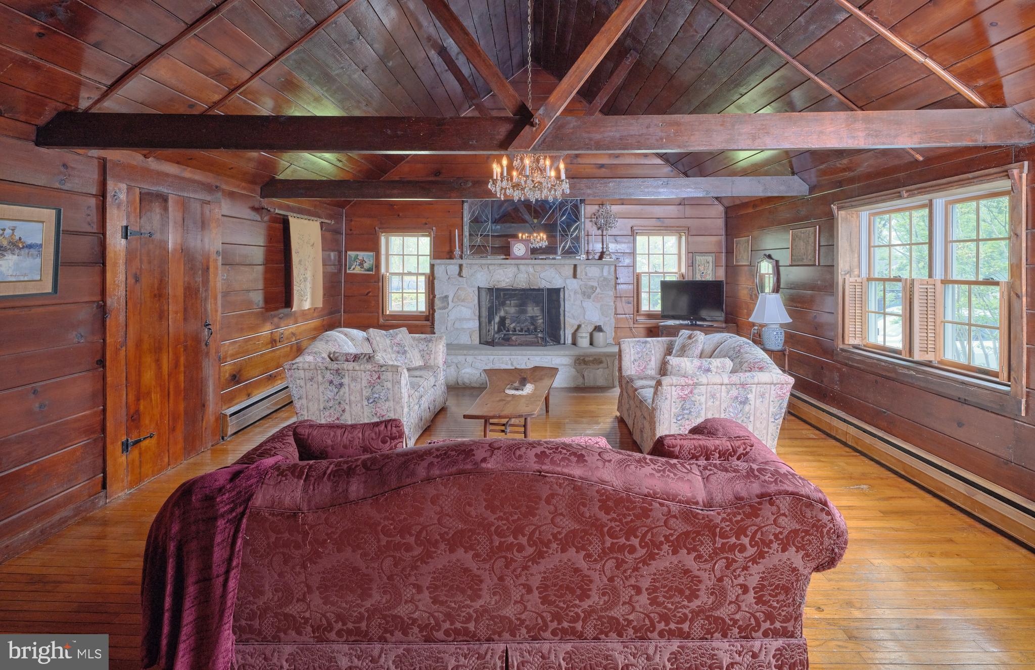 OAK TREE FARMS - Residential
