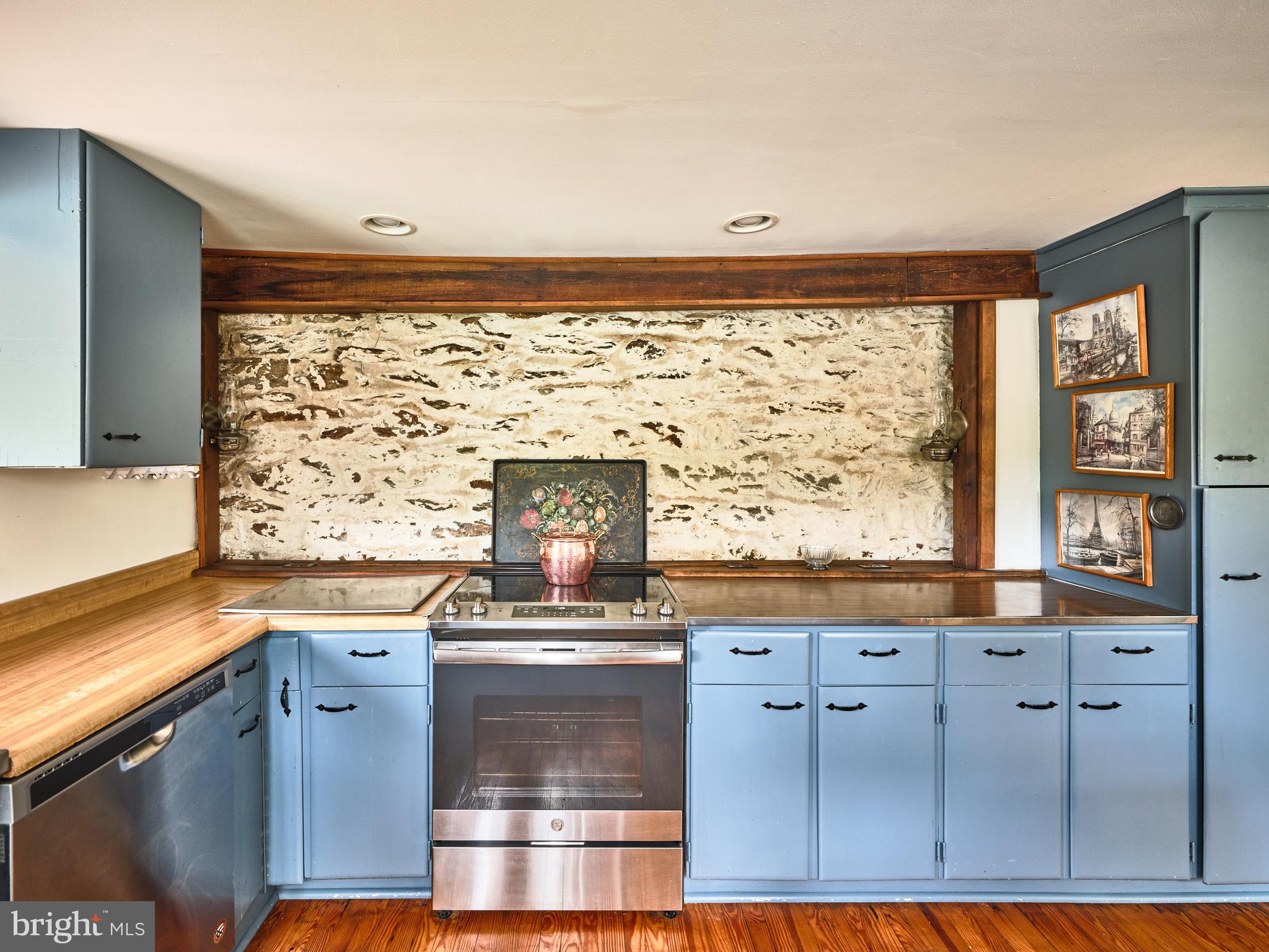 OAK TREE FARMS - Residential