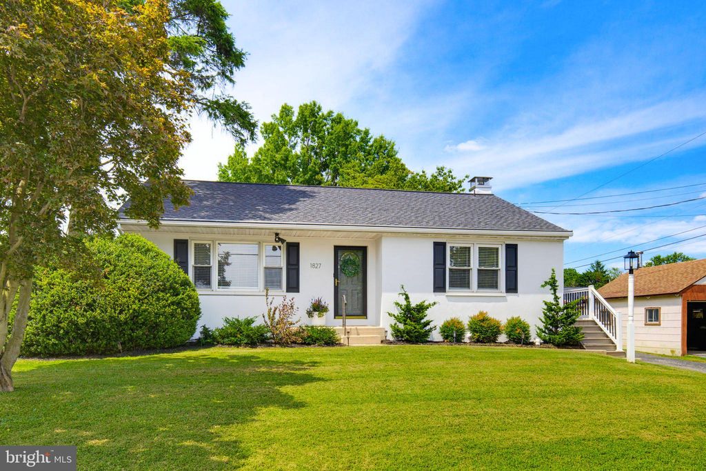 Photo of 1827 Woodland Avenue, LANCASTER, PA 17602 (MLS # PALA2091878)