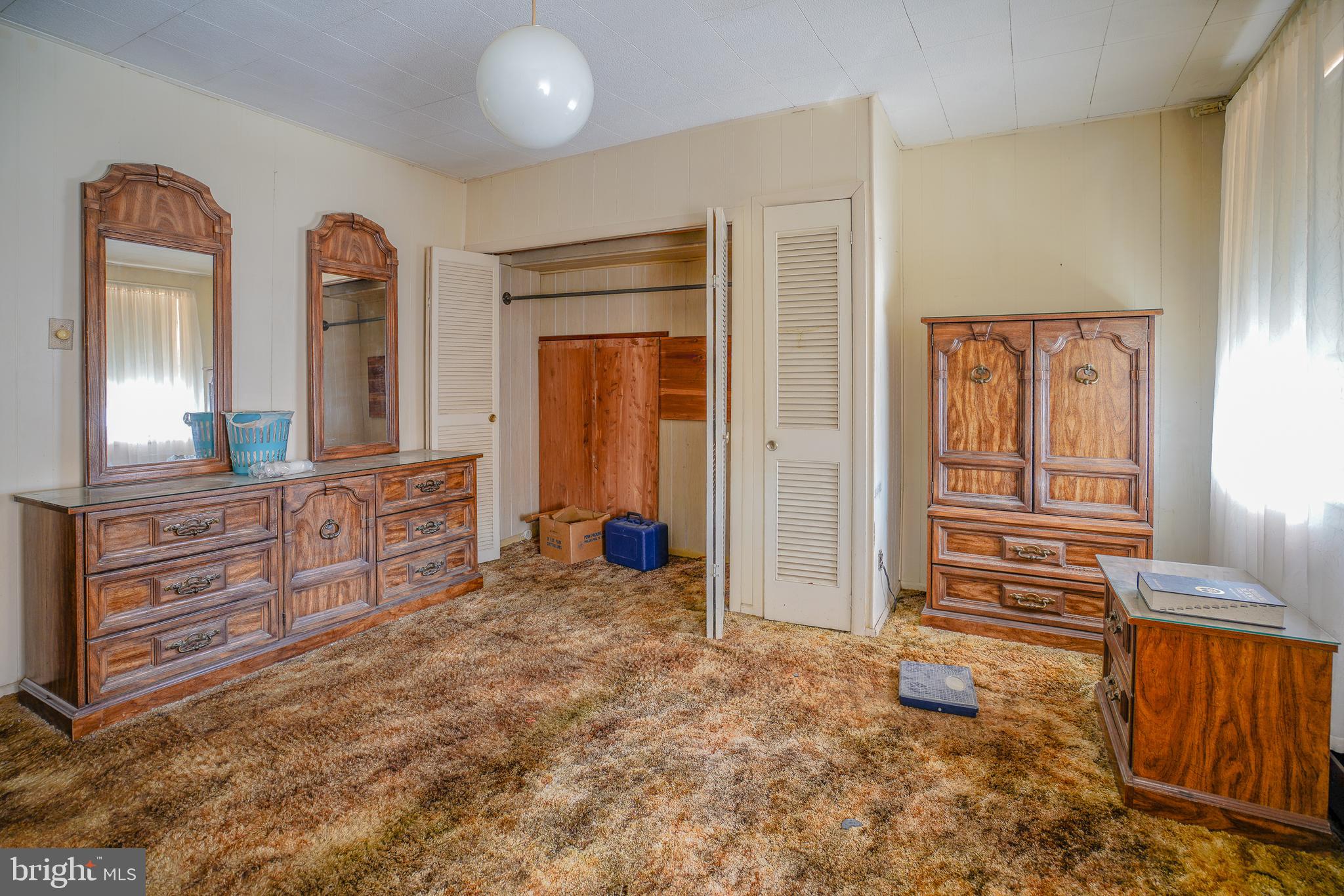 POINT BREEZE - Residential