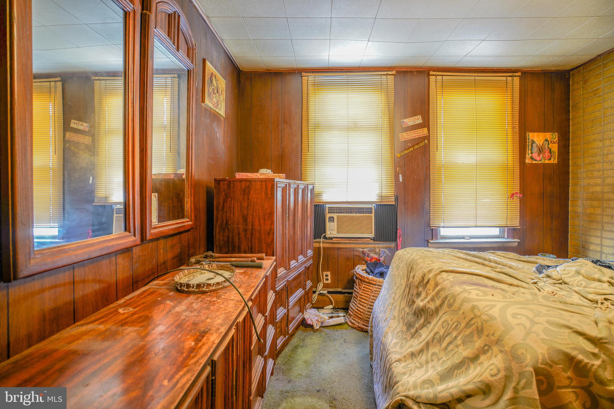 POINT BREEZE - Residential