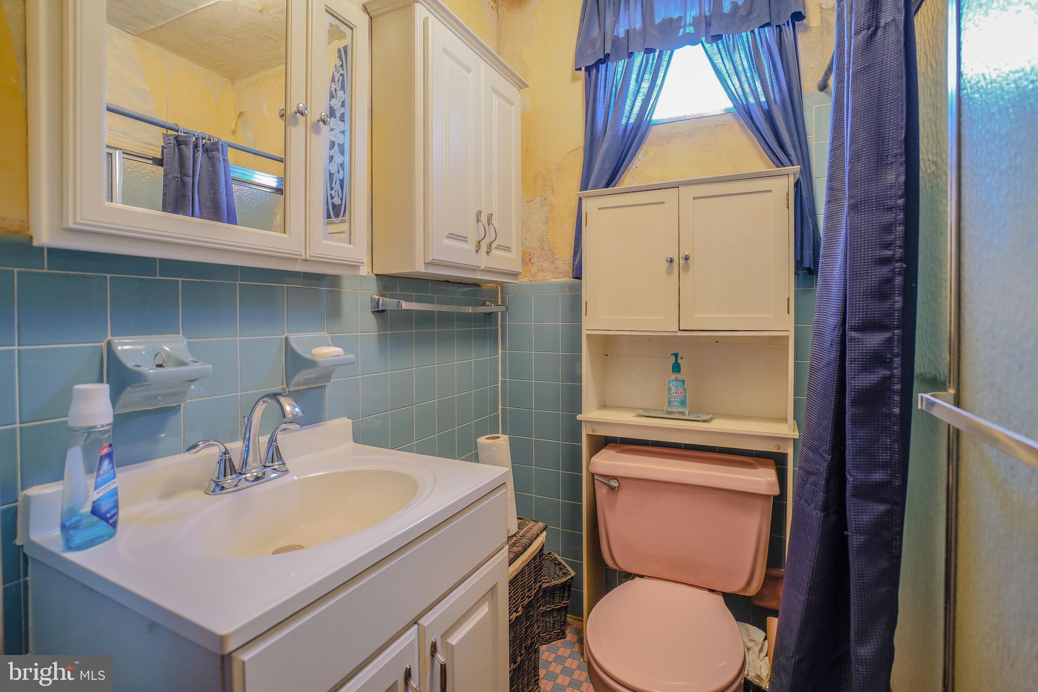 POINT BREEZE - Residential