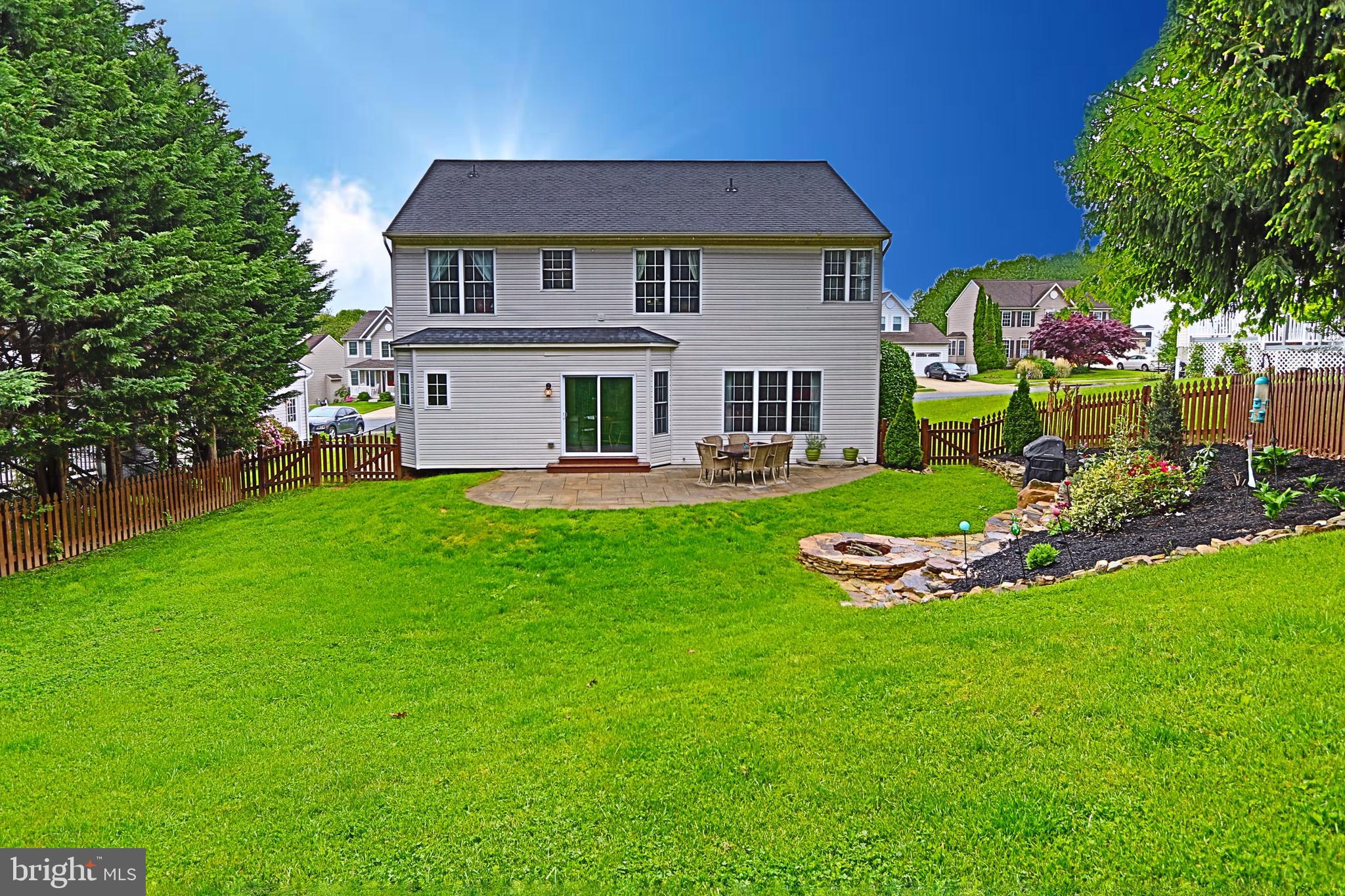 HICKORY OVERLOOK - Residential