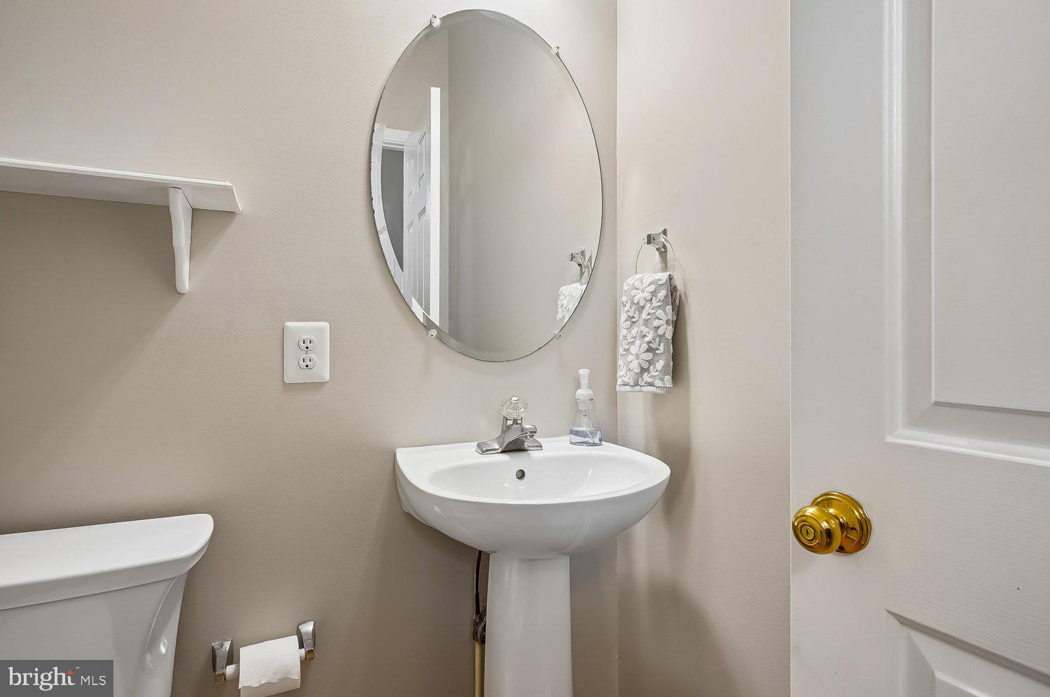 SOUTH RIVER COLONY - Residential