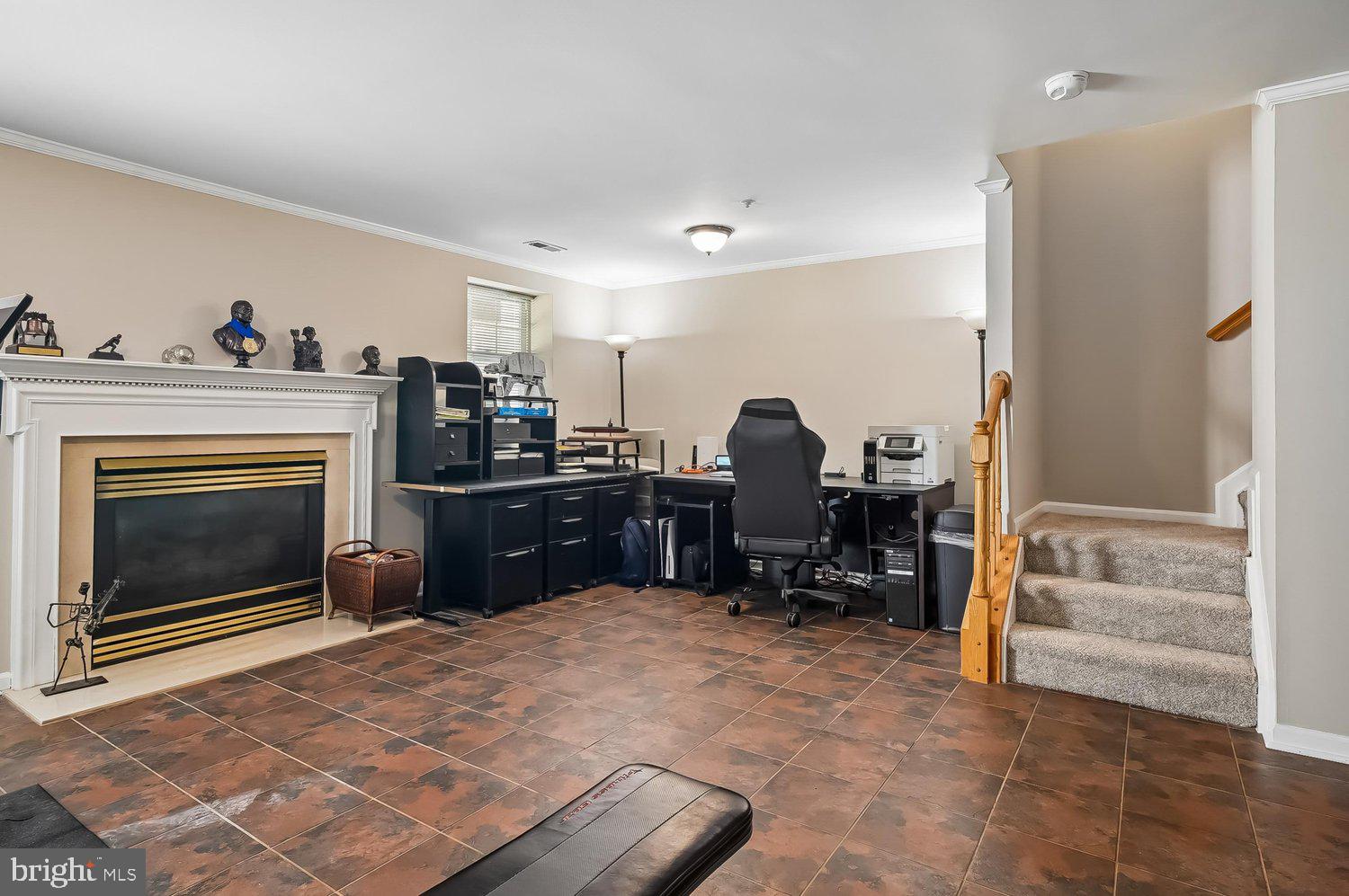 SOUTH RIVER COLONY - Residential