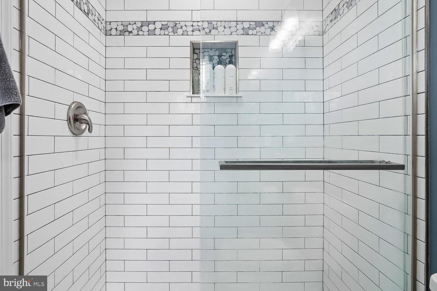 SOUTH RIVER COLONY - Residential