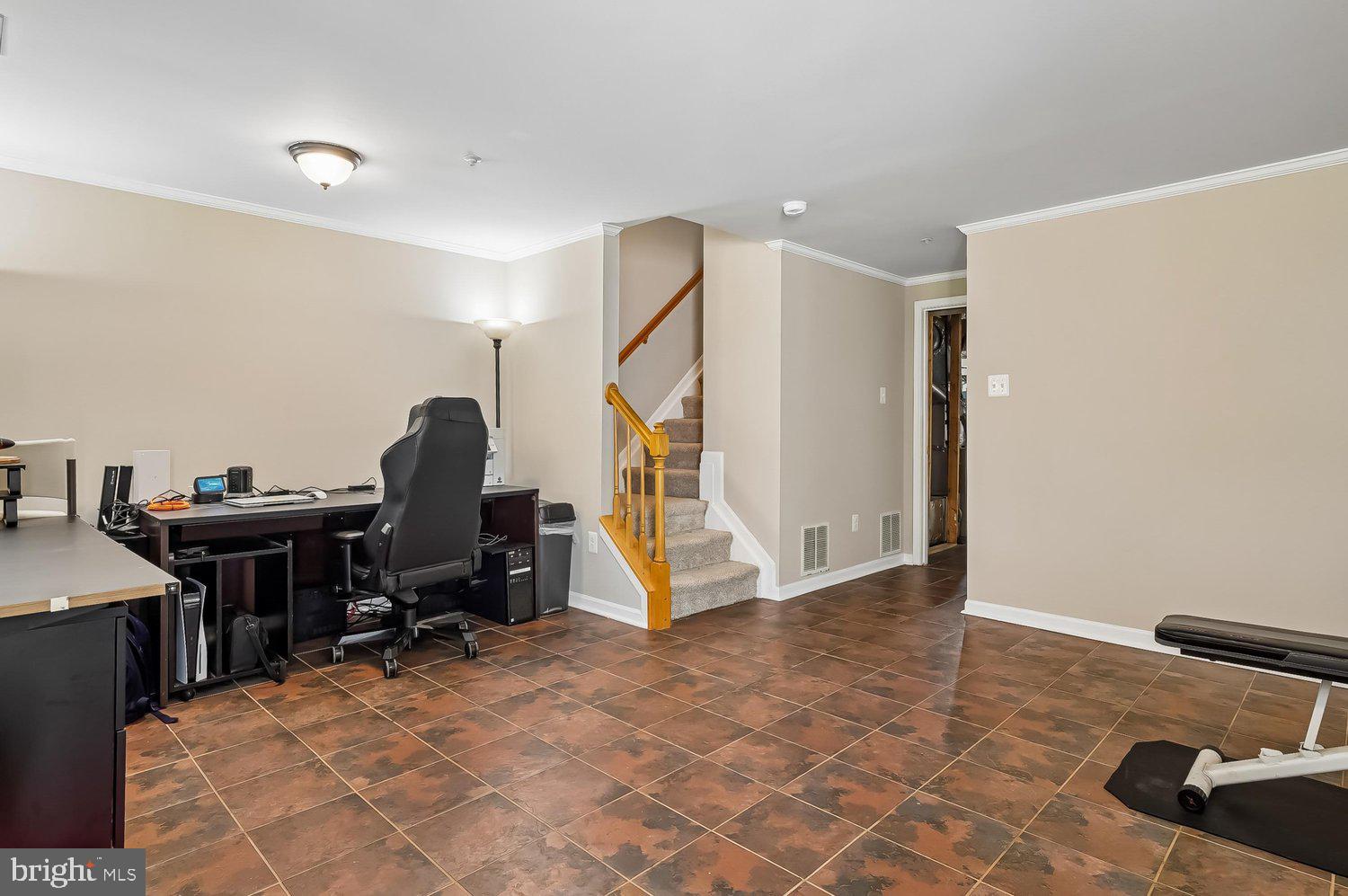 SOUTH RIVER COLONY - Residential