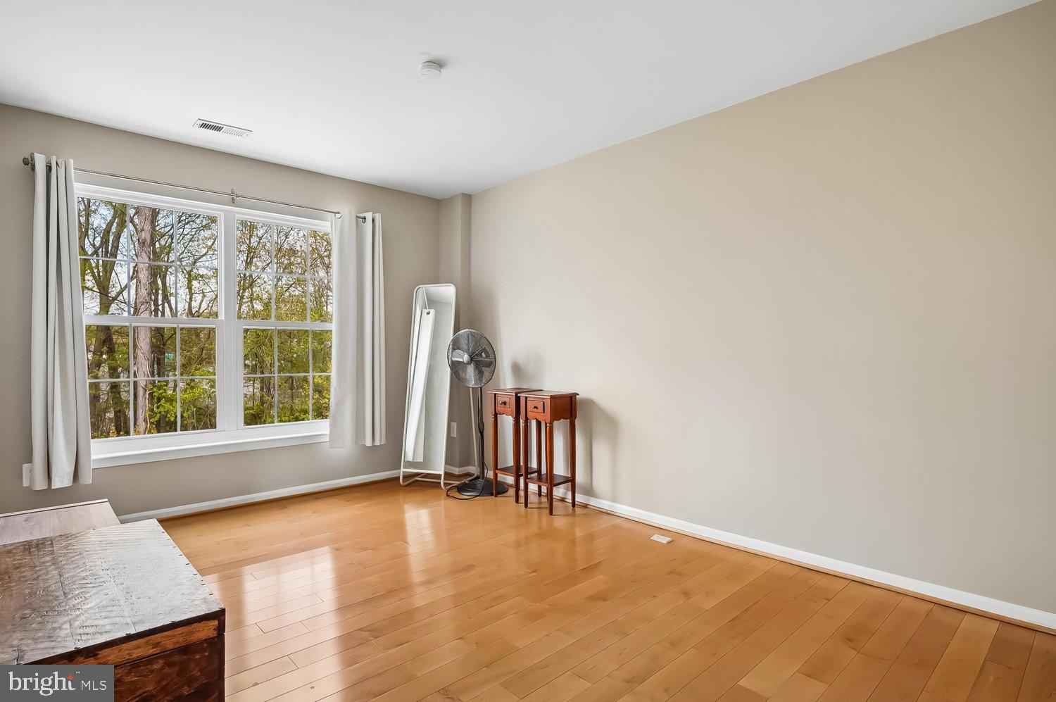 SOUTH RIVER COLONY - Residential