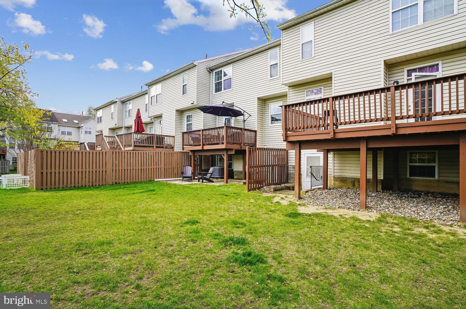 SOUTH RIVER COLONY - Residential