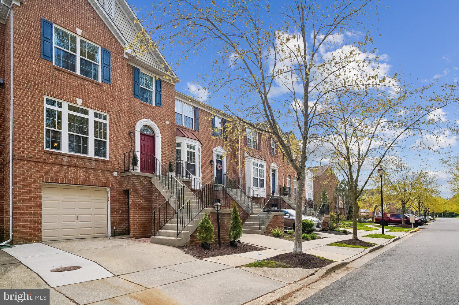 SOUTH RIVER COLONY - Residential