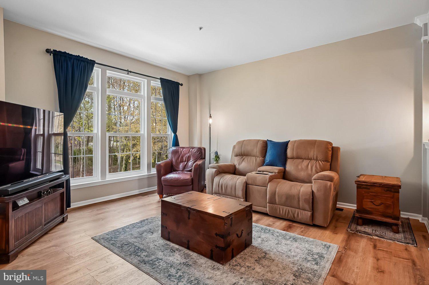 SOUTH RIVER COLONY - Residential