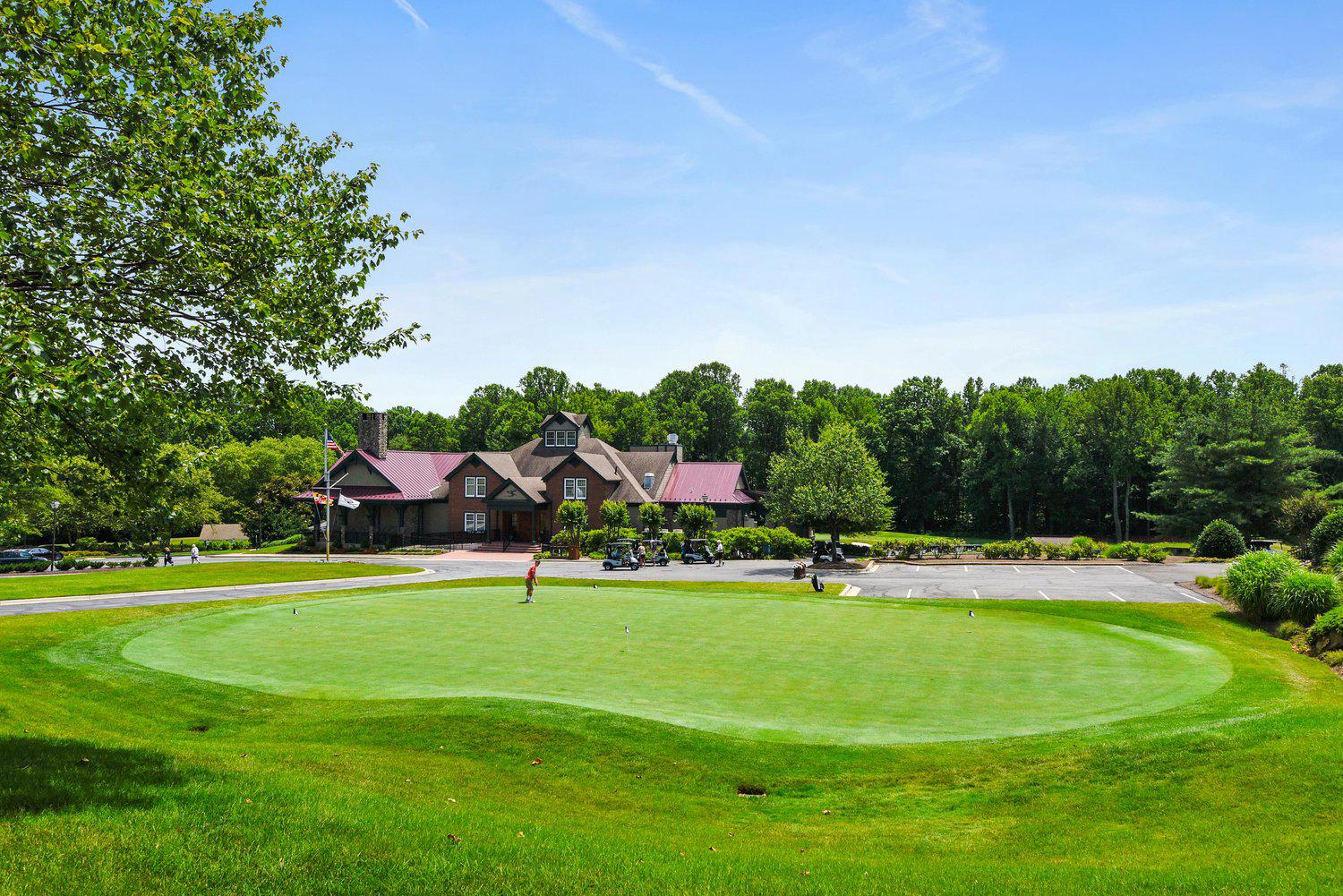 SOUTH RIVER COLONY - Residential